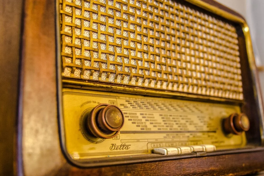 radio-2704963_1280.jpg