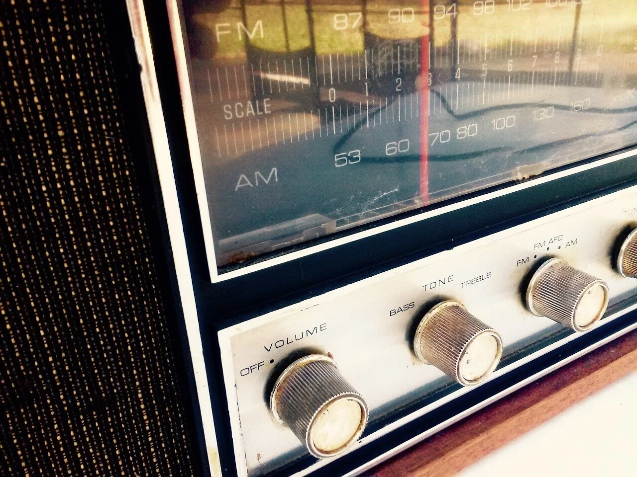 radio-964684_1280.jpg