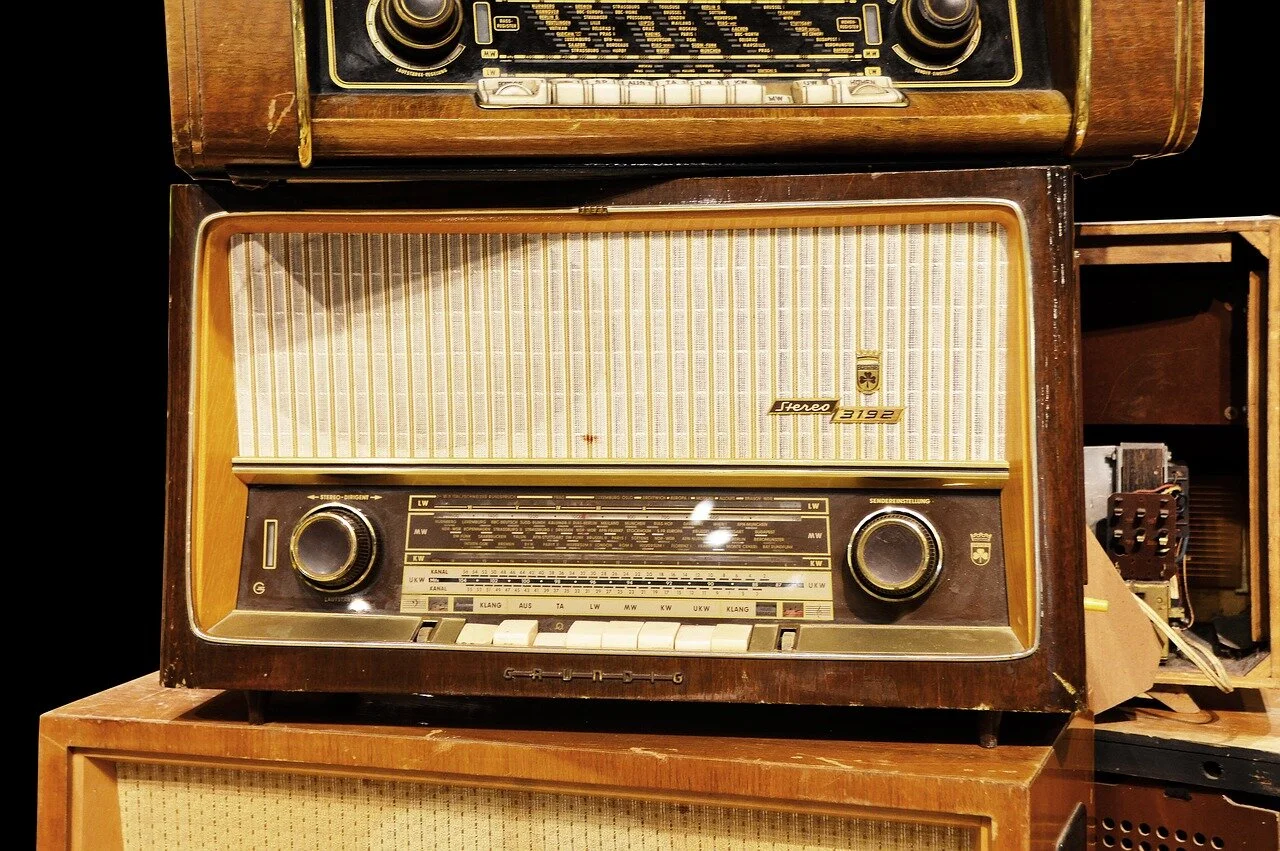 tubes-radio-1547787_1280.jpg