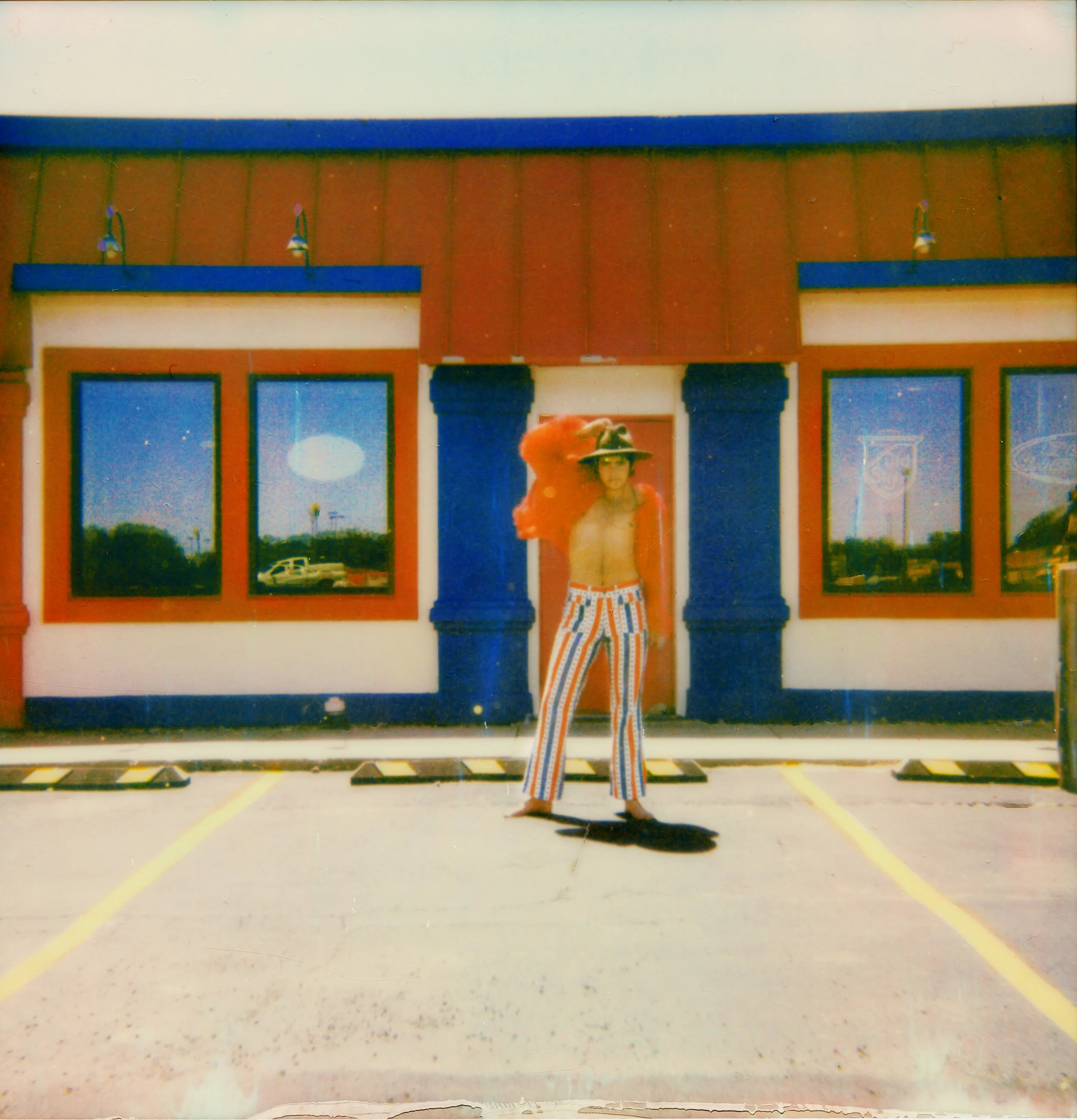 field005.jpg