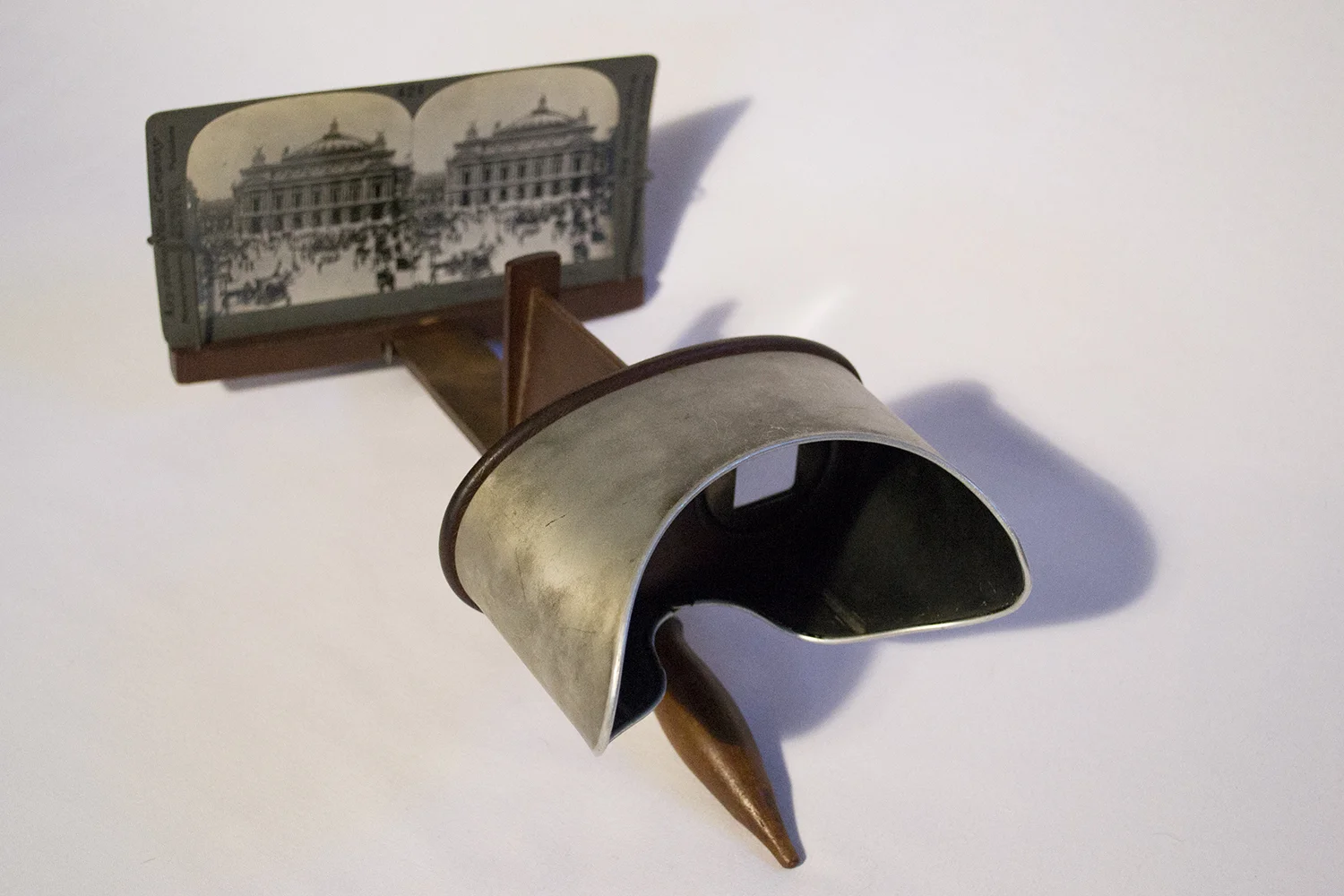 Antique Stereoscope Viewer Stereoscopic Under Grandma S Antique Stereoscope Viewer