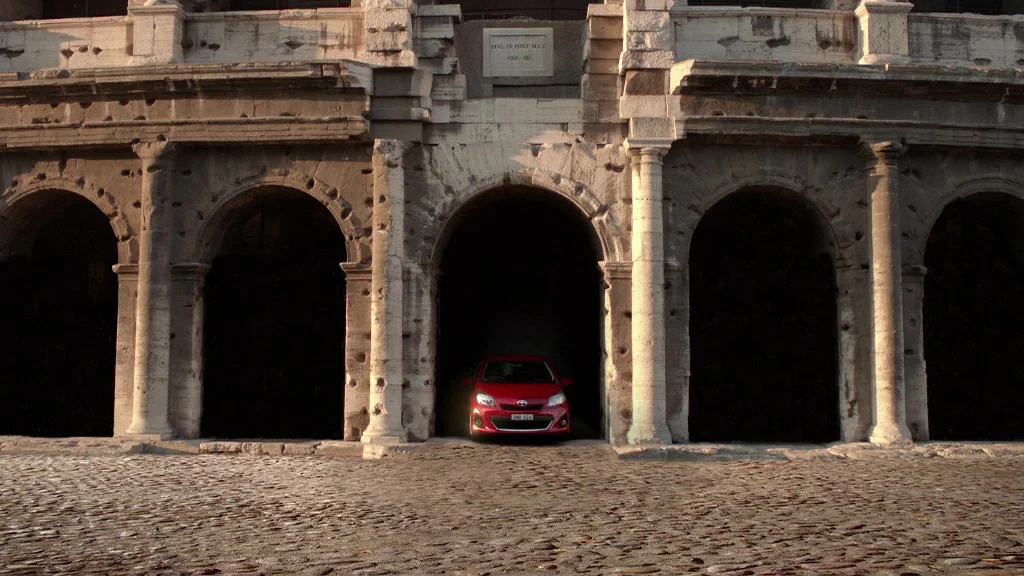 Yaris_Rome_30.00_00_06_00.Still003.jpg