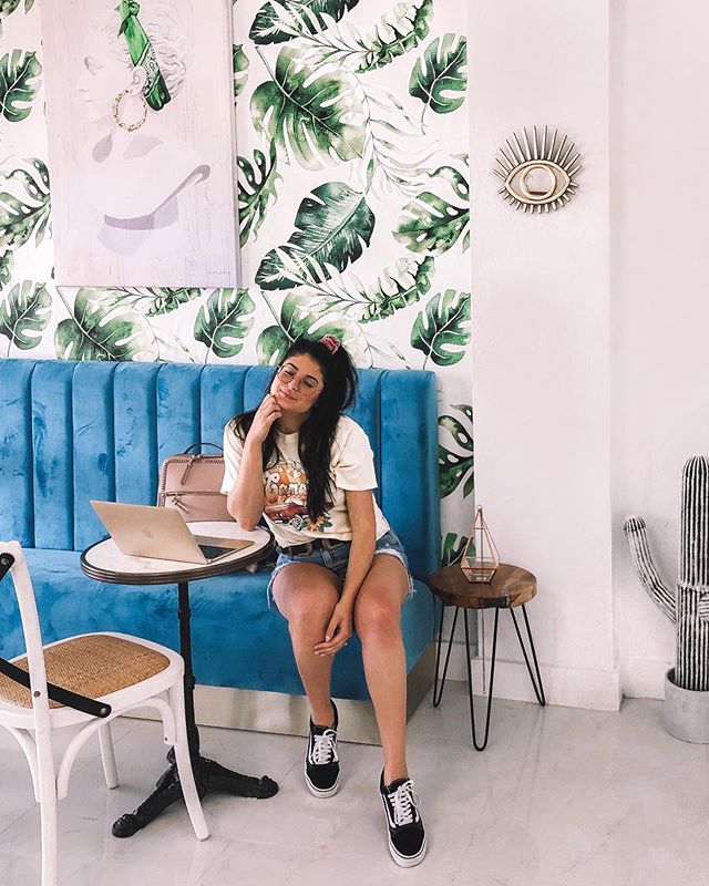 Straight out of the strangers things cast...scrunchie + all 🤘🏻
I spent the day working at @lsorganics and their new space is fuego! The perfect place to chill, work, and eat good food.
P.S. You can shop this whole look by shopping on the @liketoknowit app by following me, screen shotting this pic, or I can always DM you links! 💫 http://liketk.it/2DDb6
•⠀⠀⠀⠀⠀⠀
•⠀⠀⠀⠀⠀⠀
•⠀⠀⠀⠀⠀⠀
•⠀⠀⠀
#strangerthings #80sfashion #blogger #travelblogger #fashion #styleblogger #fashionblogger #blogger #ootdbloggermaman #tampa #tampablogger #tampabaybloggers #igerstampa #tampabay #tampabayblogger #tampafoodie #discoverunder5k #tampainfluencer #stpeteblogger #igersstpete #beautyguru #beautyinfluencers #visitfl #allthedetails #beauty #travelinspo #todaysoutfit #summerfashion #influencerstyle #southtampaeats #tampabusinessowners