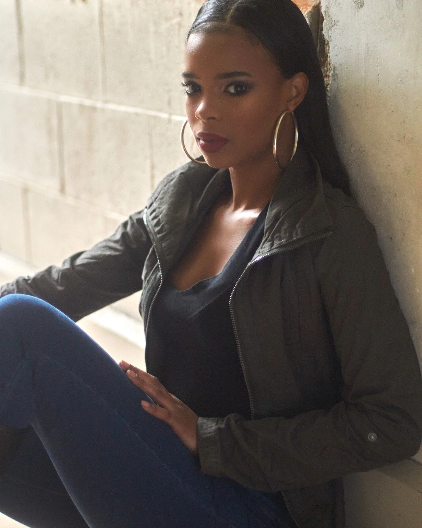 woman hallway edited 4x5.jpg