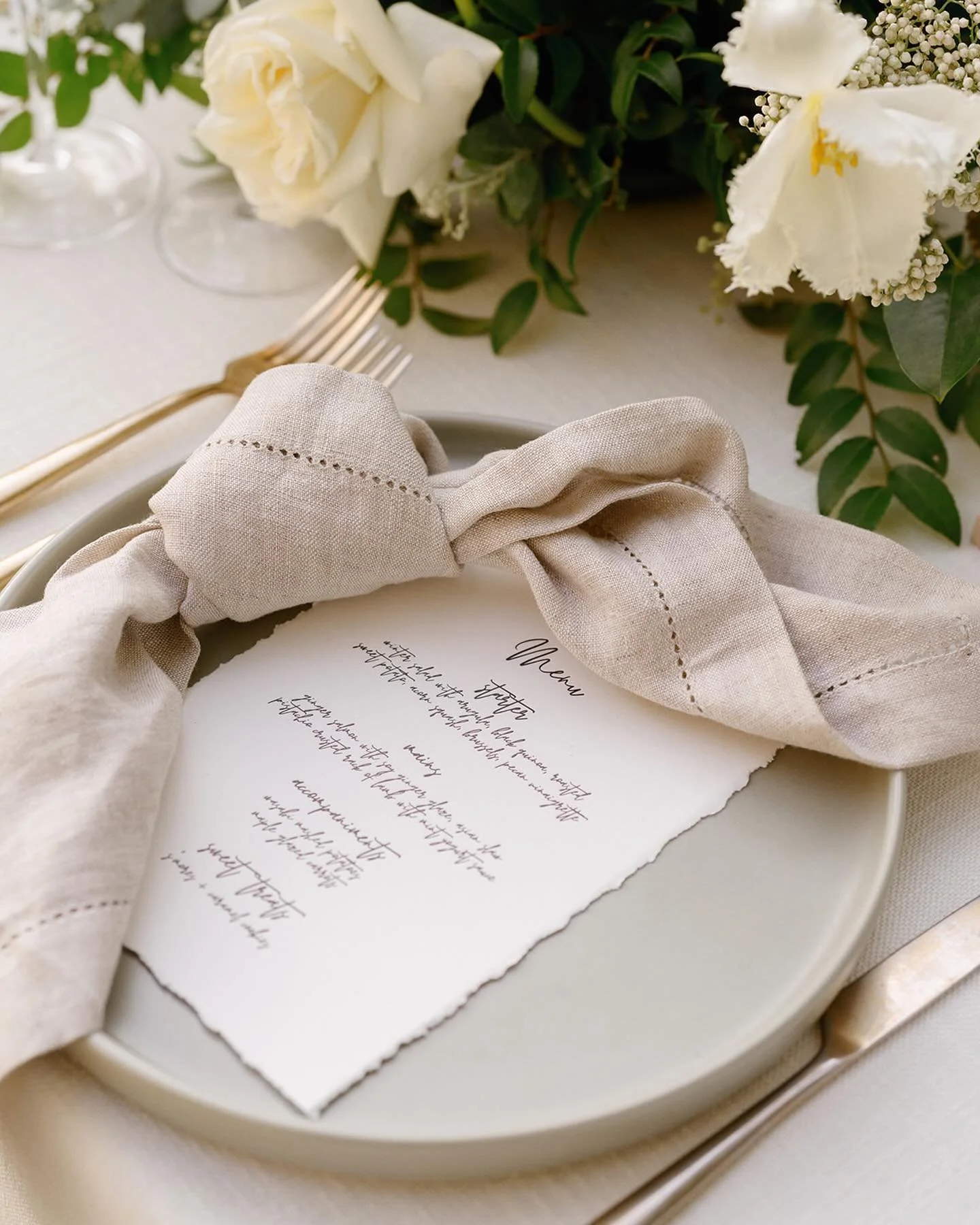 C+C 〰️

photos &bull; @kayla.snell 
planner &bull; @pearleventsaustin @maddy_didier 
floral &bull; @gypsyfloral 
venue &bull; @hotelsanjose 
rentals &bull; @lootrentals @premiereeventstx @tablemannerstx 
beauty &bull; @donnabrunsguttenbergermakeup @s