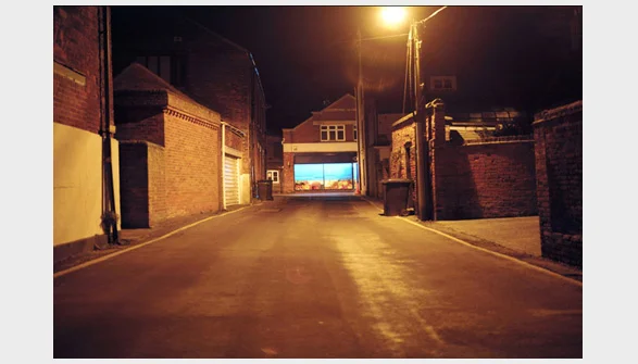 19:00