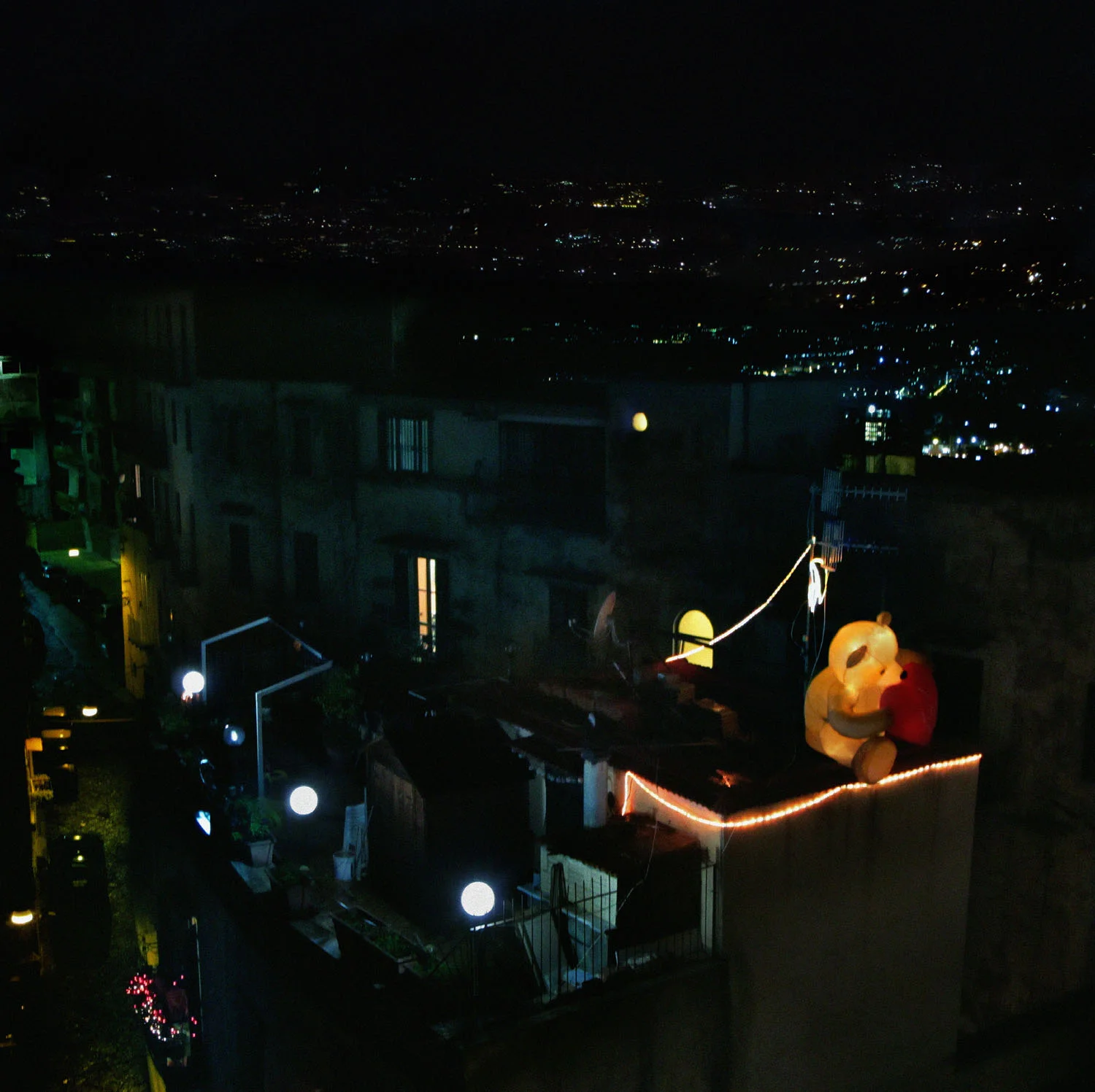 19:00