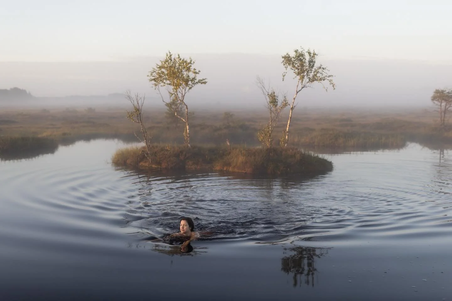 Top notch summer fun, swimming in the bog.

#fineartphotography
#artphotography
#portraitphotography
#naturephotography
#moodygrams
#earthfocus
#ourplanetdaily
#visualambassadors
#discoverearth
#thevisualscollective
#peopleinnature
#nordicmood
#misty