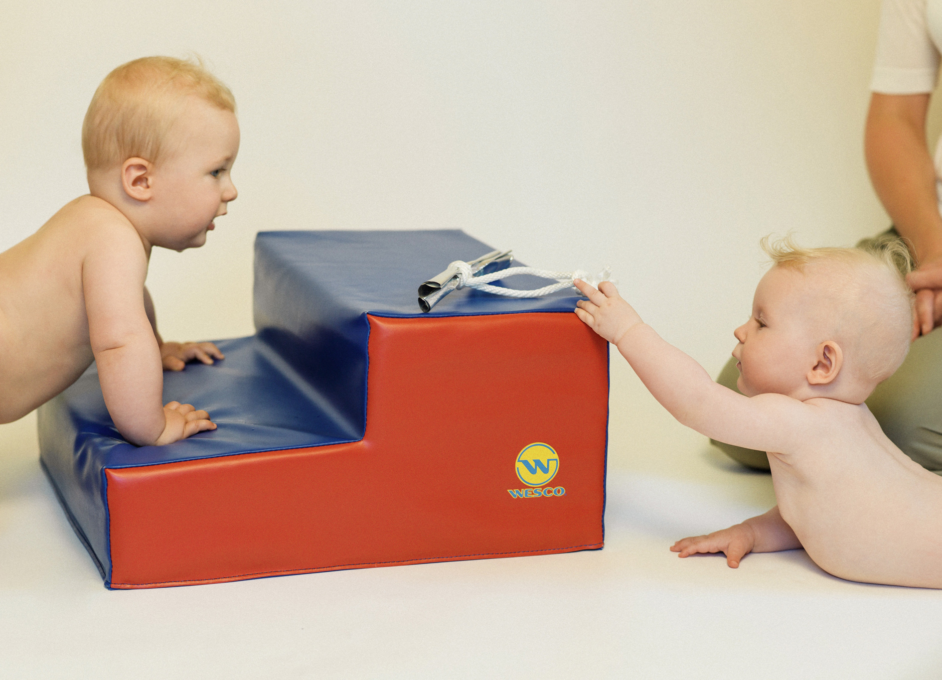  Babies bei der motorischen Entwicklung unterstützen 