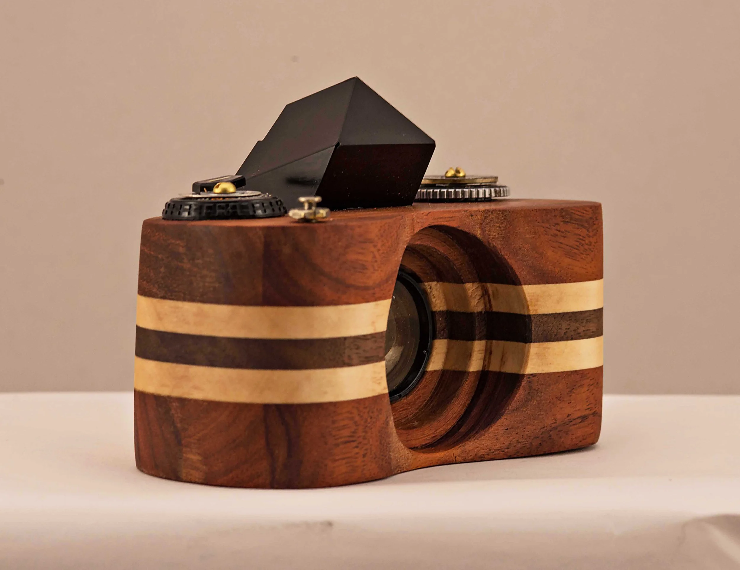 Sunken Lens