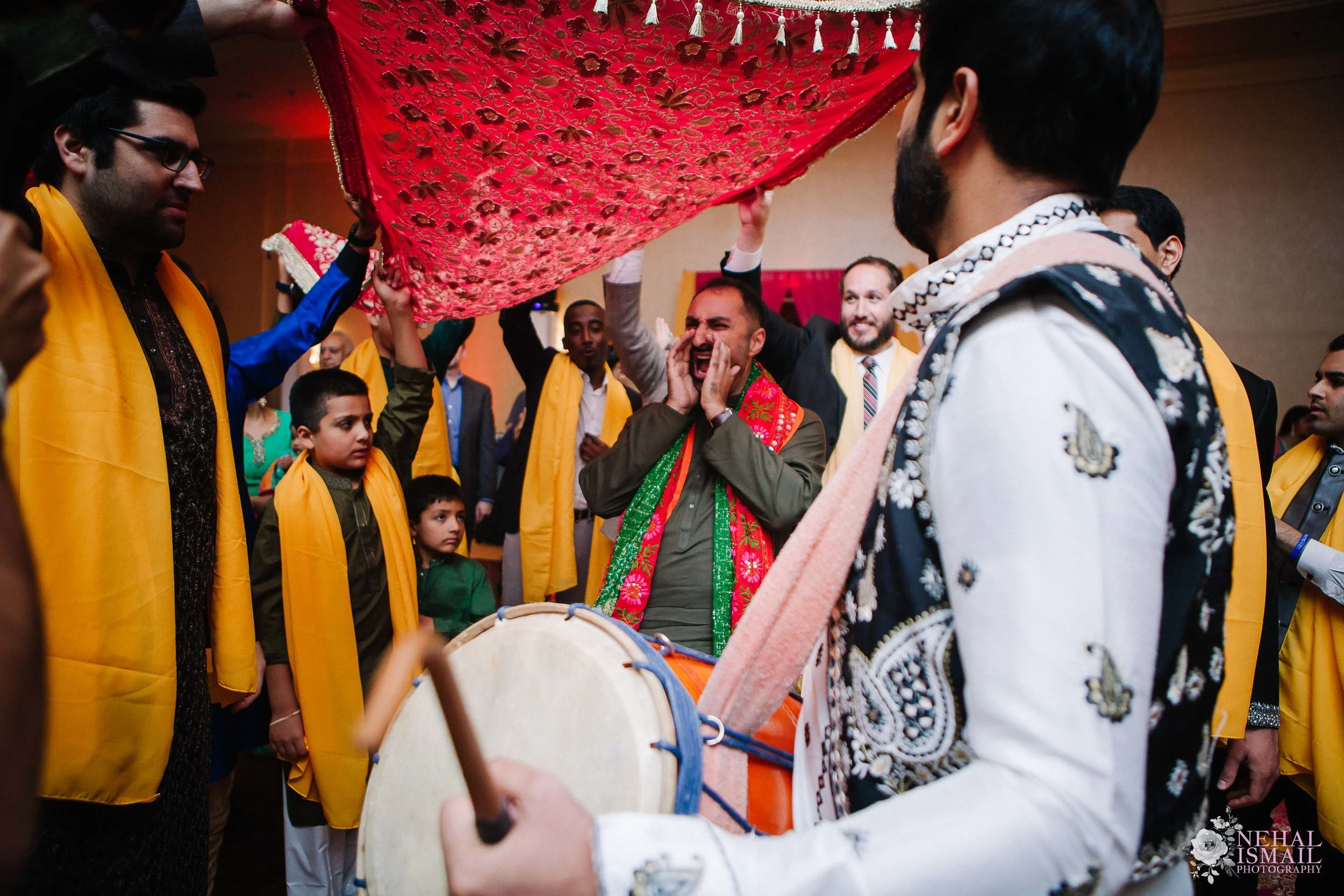 Marwah & Badar Mehndi FB Gallery-32.jpg