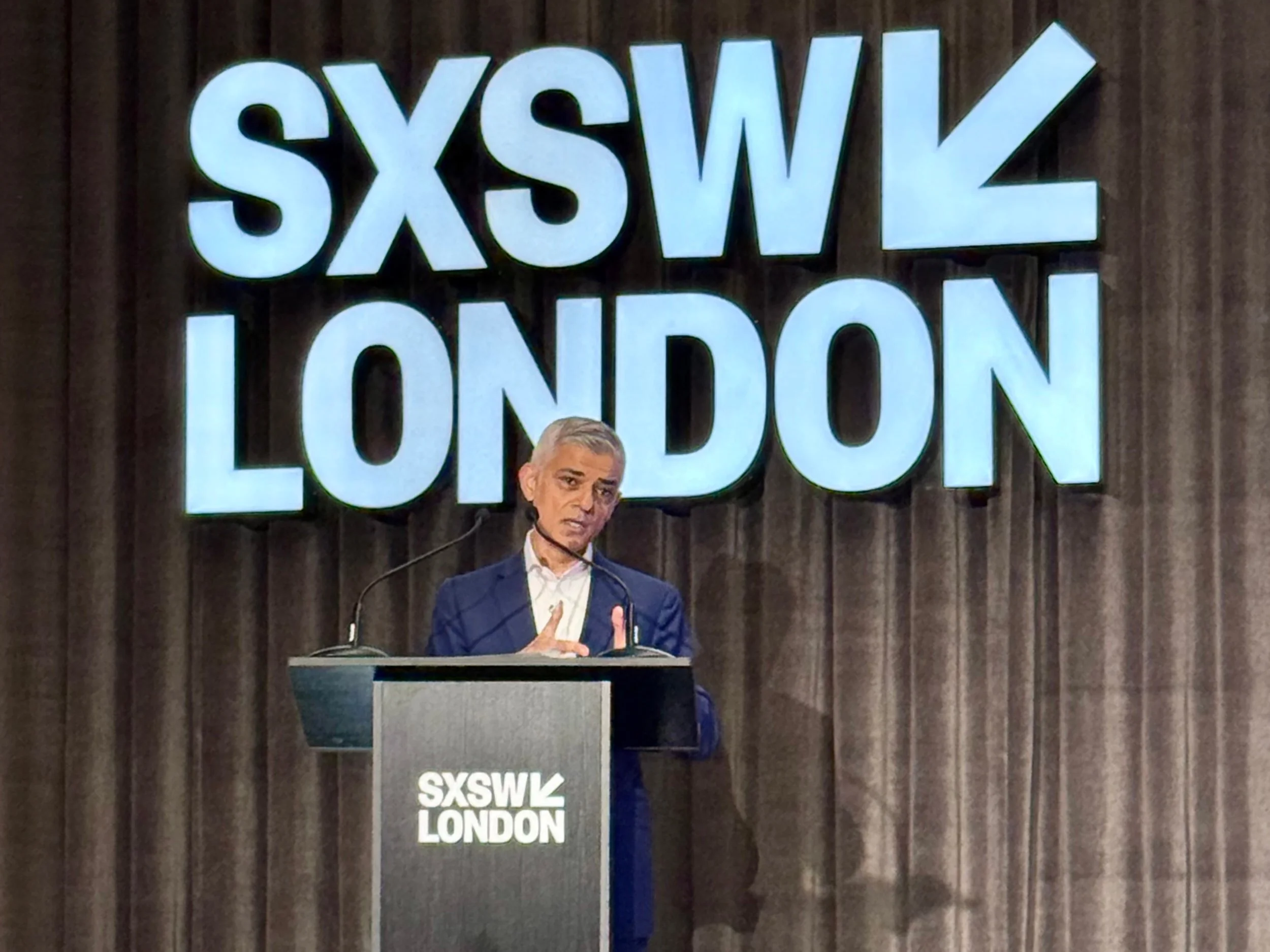 03 Keynote 02.jpg