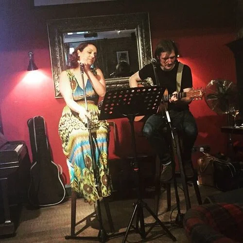 Aloma Acoustic @ The Swan Hotel Staines