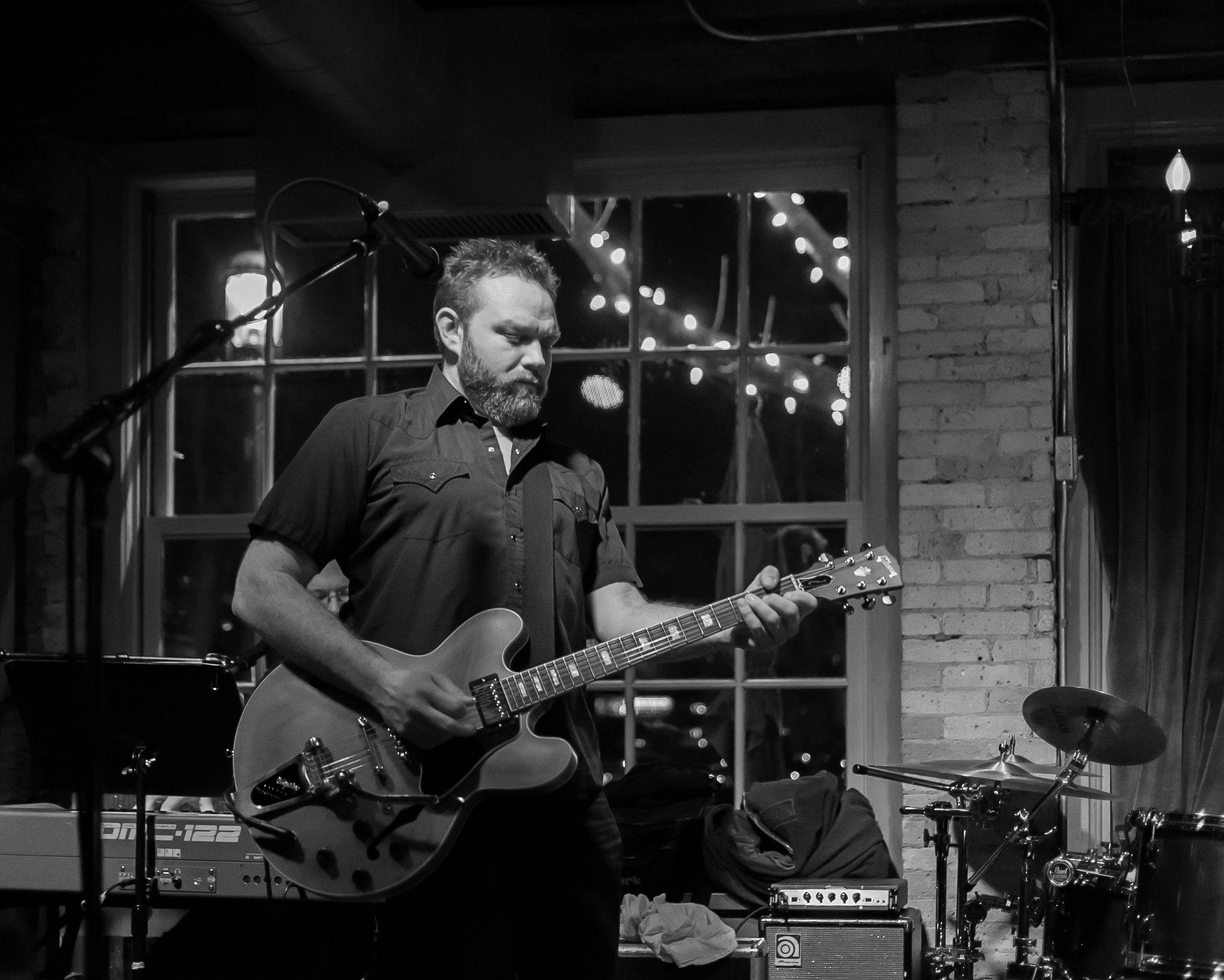 JBLSB_Aster Cafe_220409_1_BW.jpg