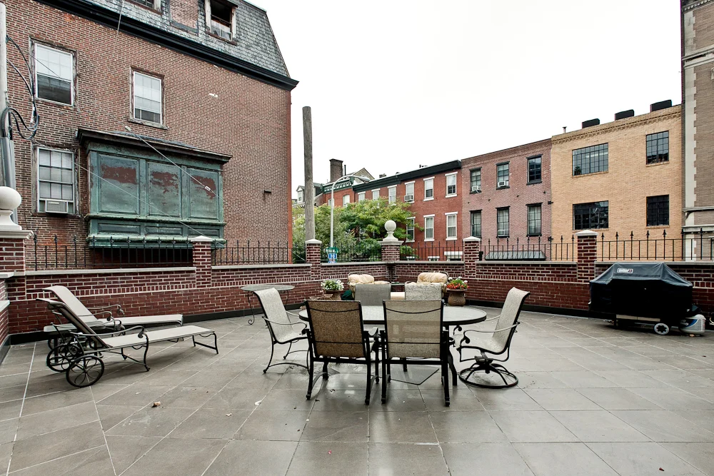 2036 Delancey Street-9.jpg