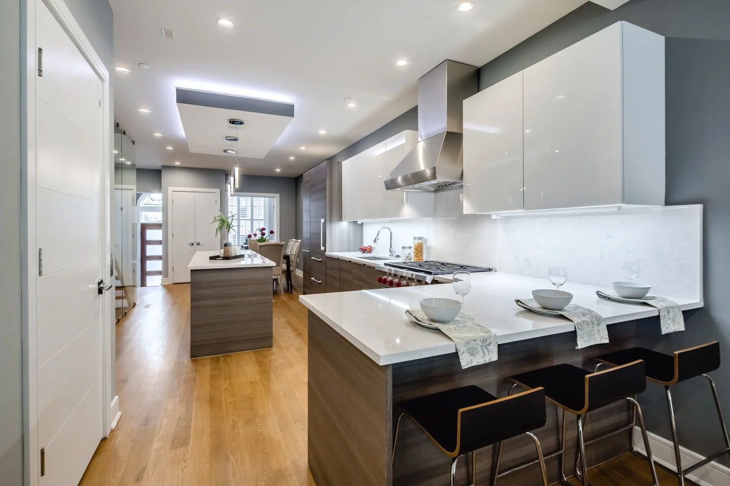 738 Bainbridge St-MLS-5.jpg