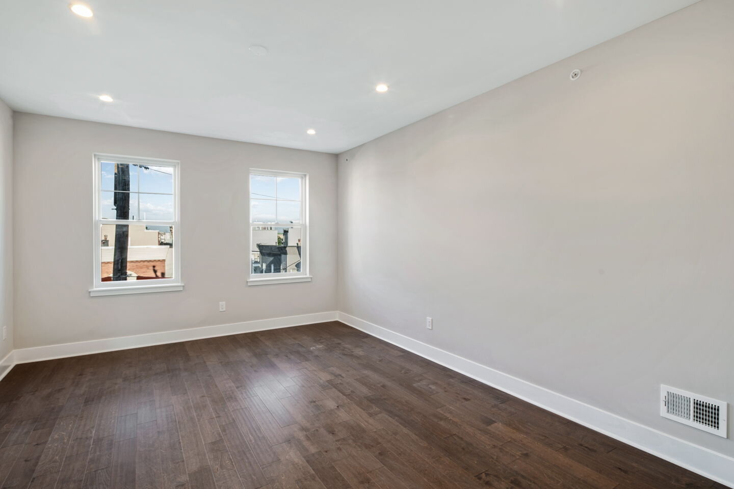 1252 S 23rd St-MLS-13.jpg