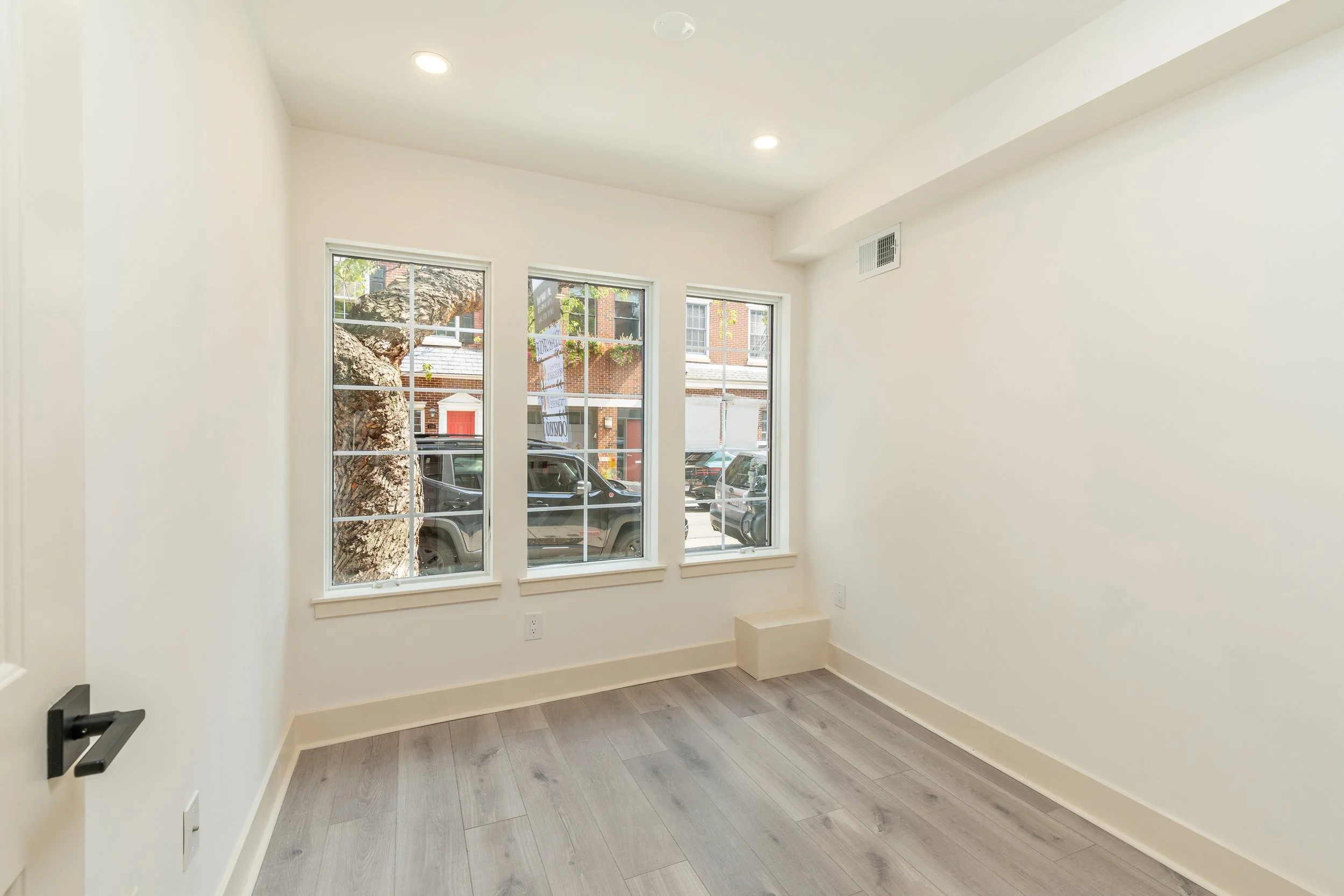 742 S 2ND ST UNIT 01 PHOTOGRAPHY Ⓒ WEFILMPHILLY-29.JPG