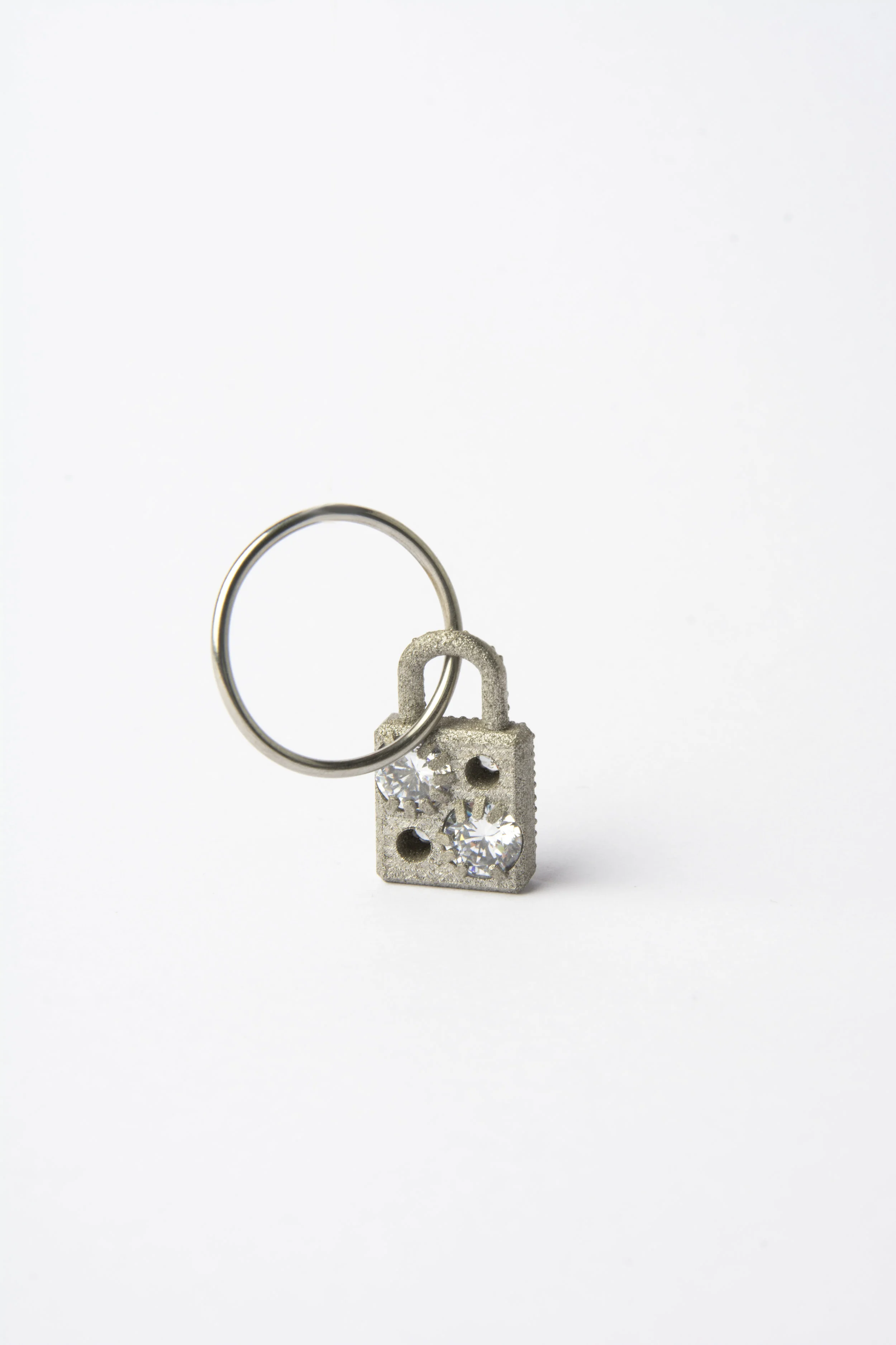 ADAMGRINOVICH_LOCKRING1LOCK.jpg