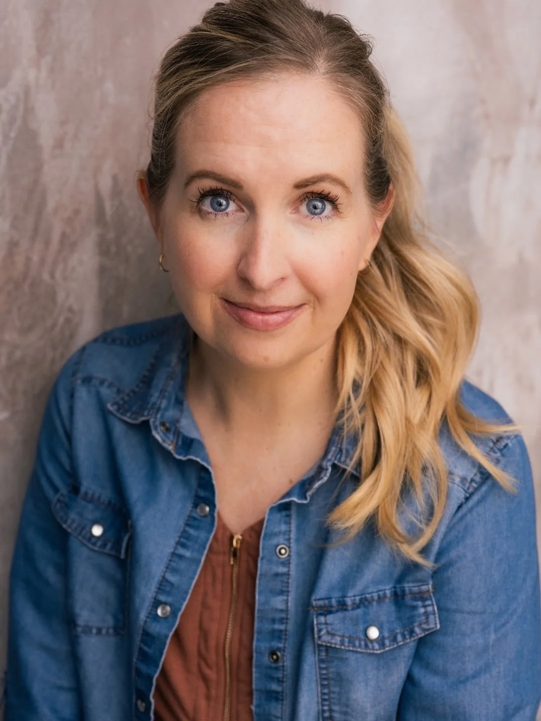 Bergstrom fam! 
⠀⠀⠀⠀⠀⠀⠀⠀⠀
 #utahphotographer #utahheadshotphotographer #pepperfoxphoto #pepperfoxheadshot #utahheadshots