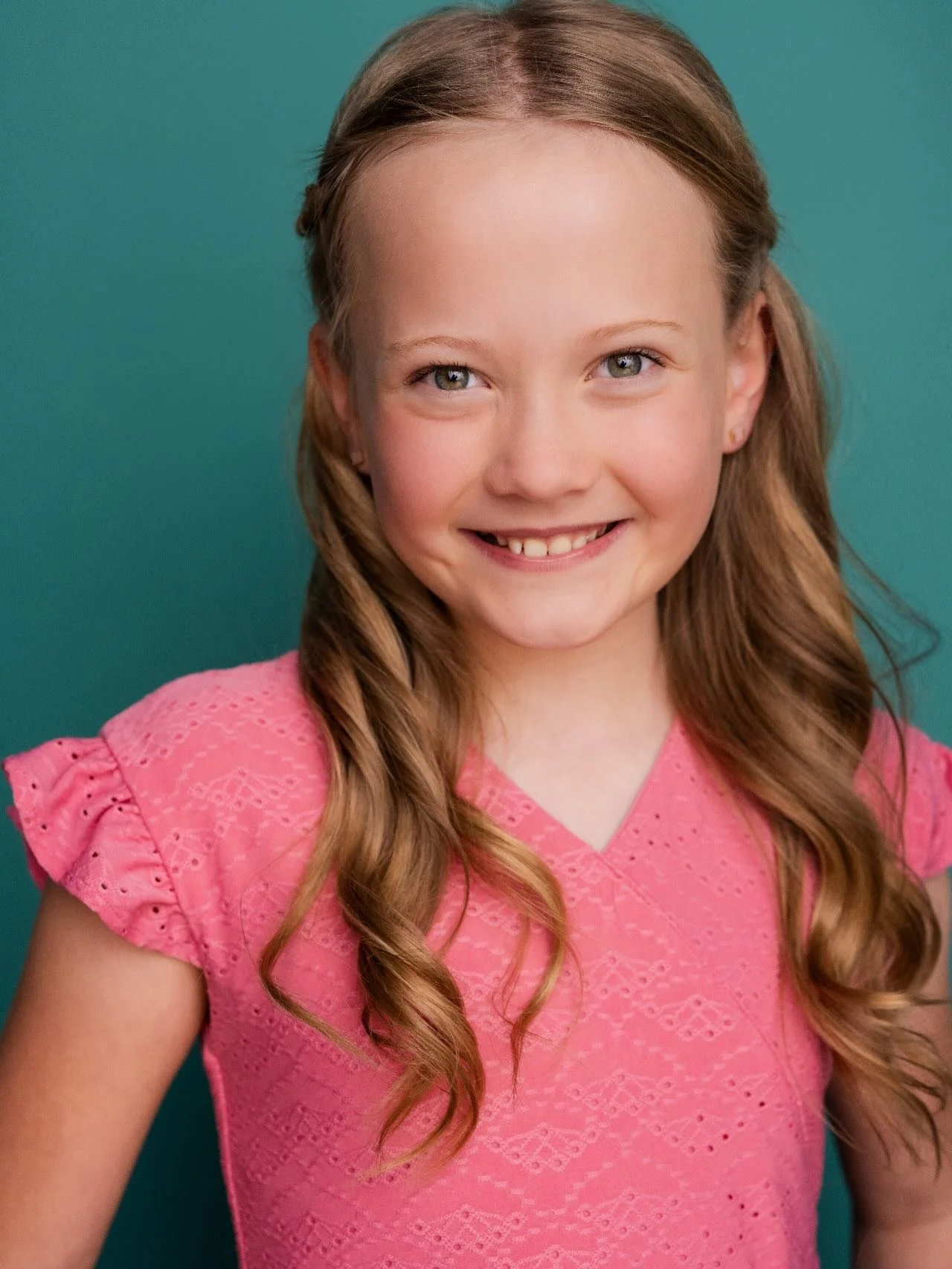 Ruby.
⠀⠀⠀⠀⠀⠀⠀⠀⠀
 #utahphotographer #utahheadshotphotographer #pepperfoxphoto #pepperfoxheadshot #utahheadshots