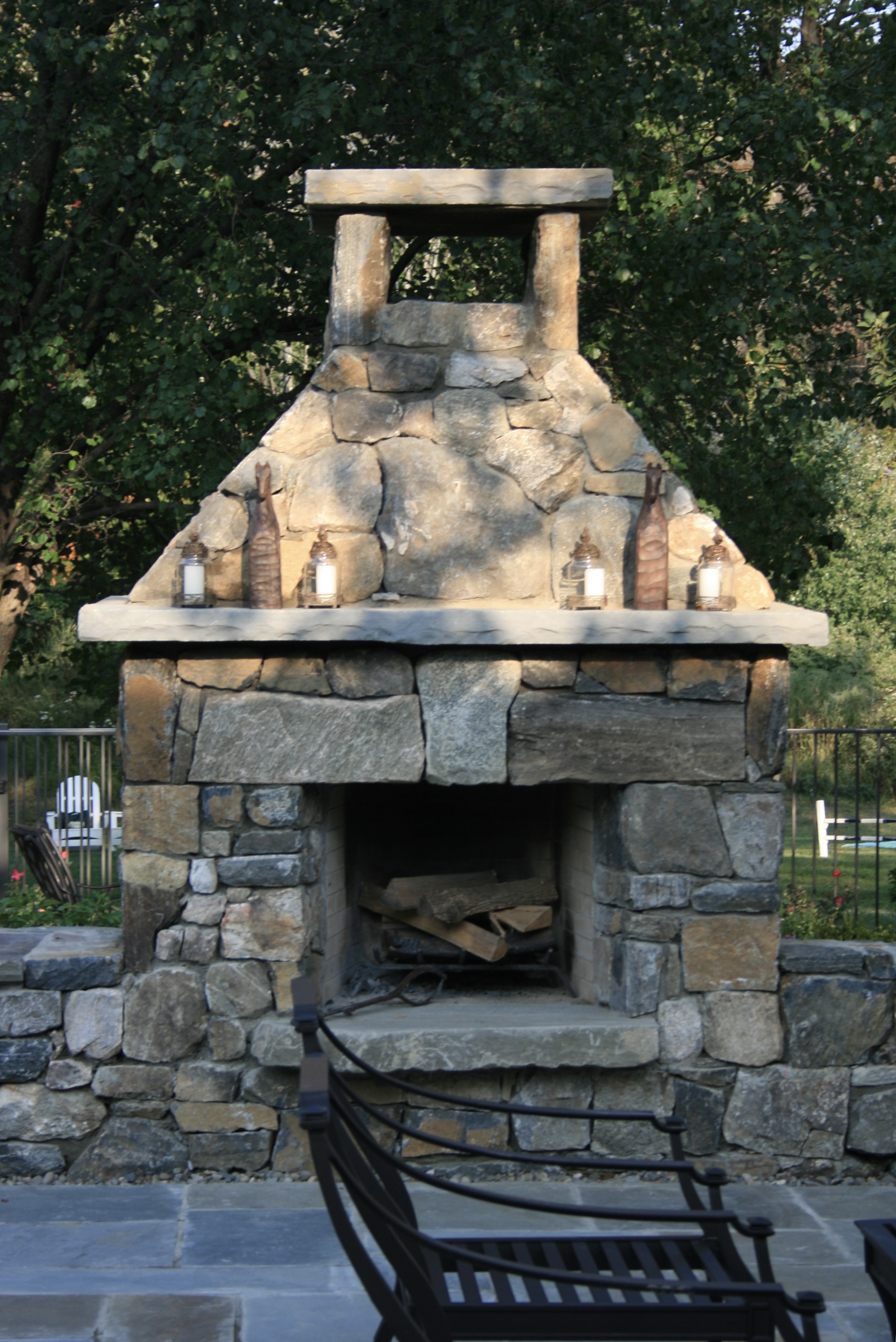 Outdoor Fireplace 1.jpg
