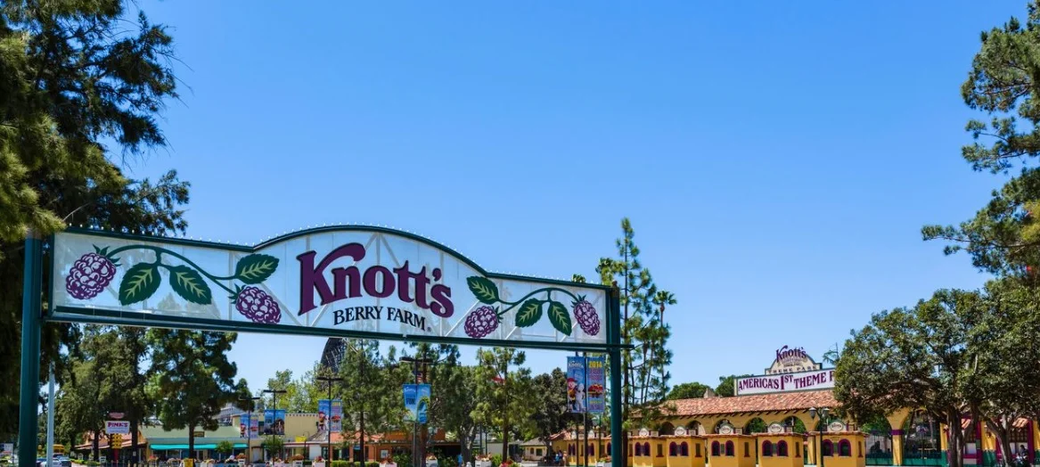 07 a knotts.jpg