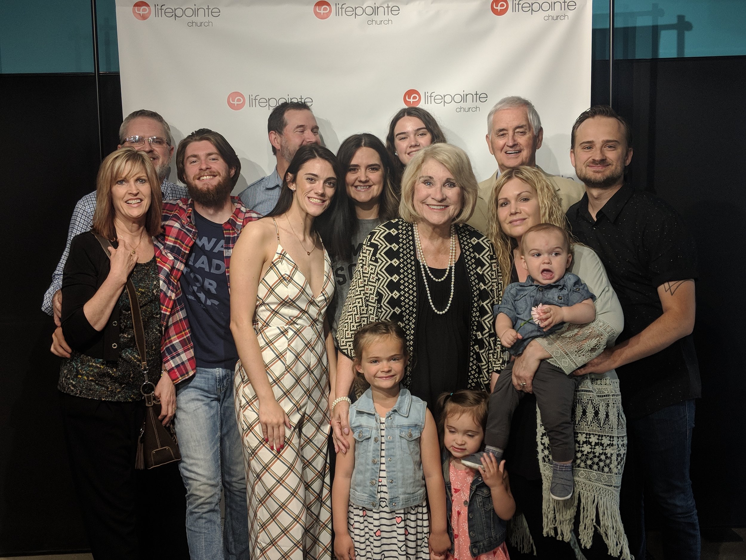 00000IMG_00000_BURST20180513120341686_COVER.jpg