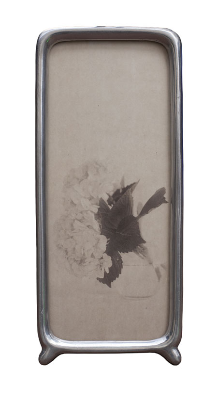 New York Flowers Pigment print, vintage cast aluminum frame