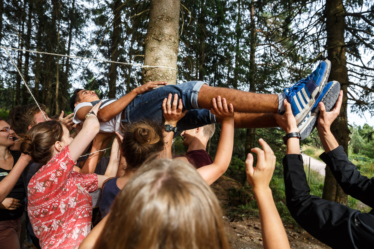 Stage Diving in der Natur.