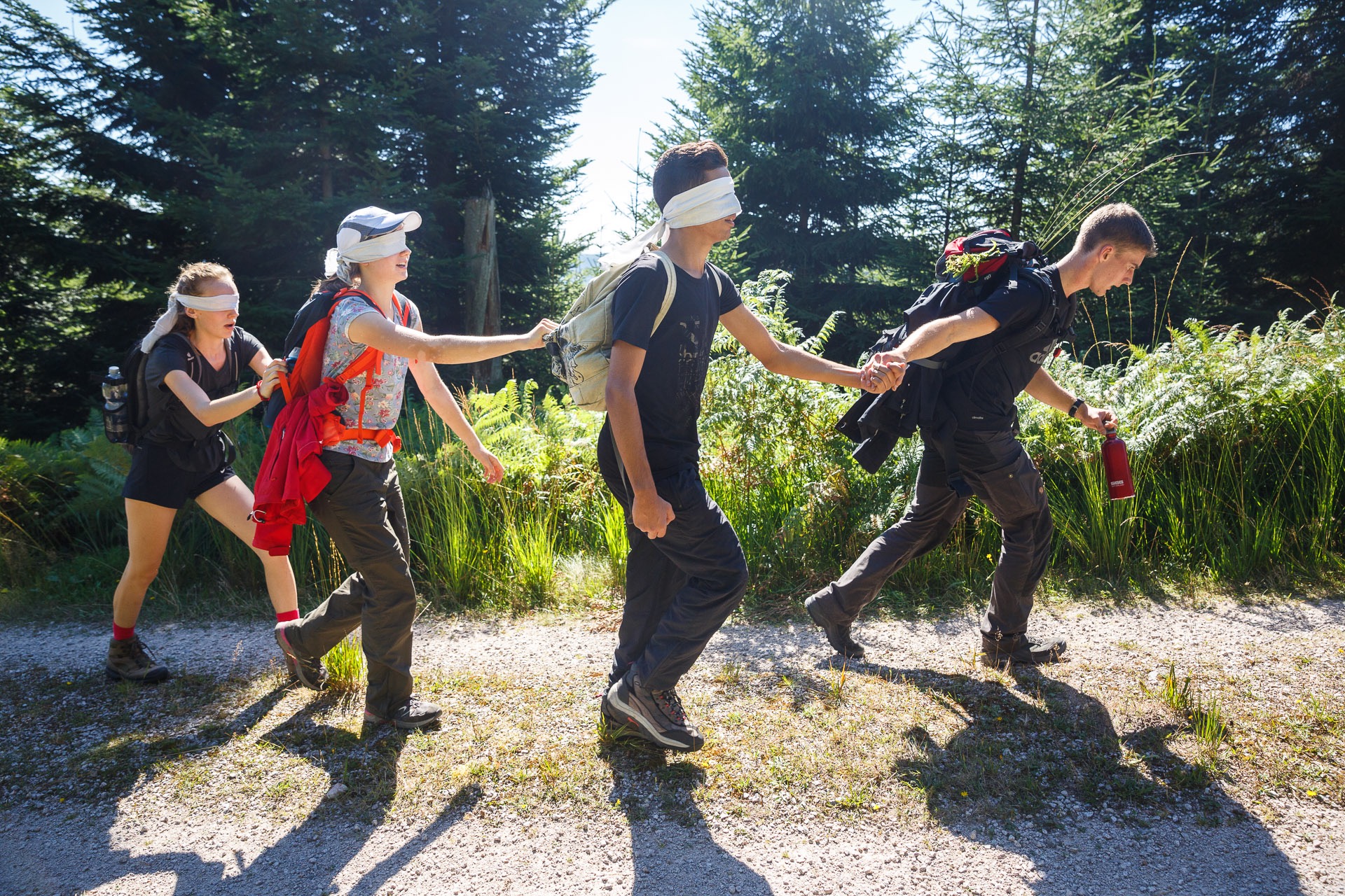 Ohne Teamwork funktioniert gar nichts. Das stellt jeder einzelne Teilnehmer bei der Blind Challenge fest, bei der das Vertrauen ins Team an oberster Stelle steht.