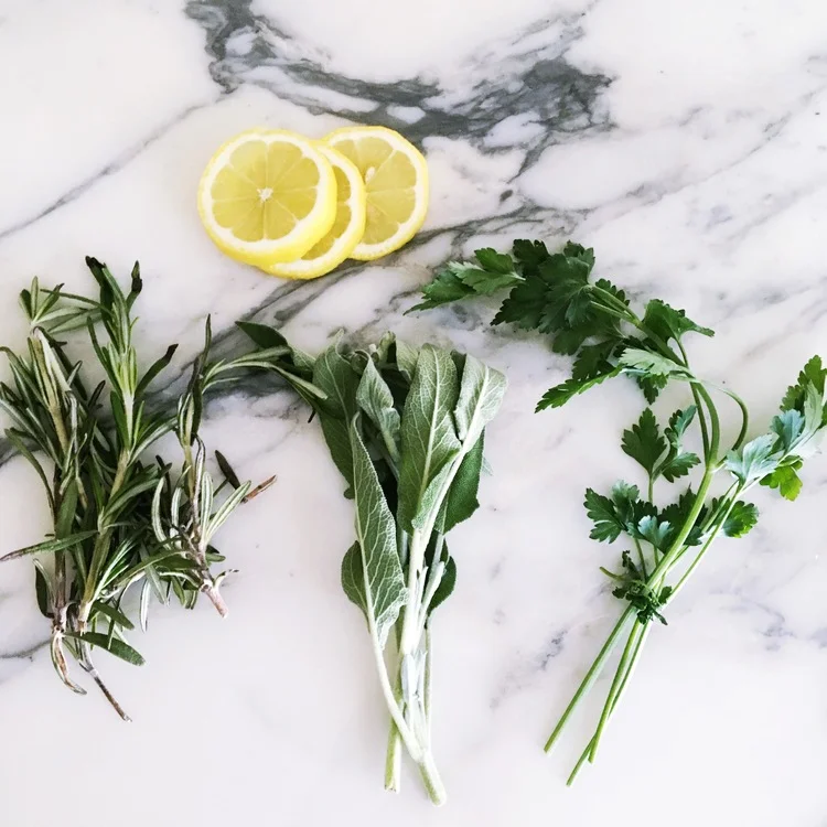GWYNETH'S PERFECT HERB GRILLED CHICKEN// AND HER BEET &amp; AVOCADO SALAD WITH MUSTARD DRESSING 