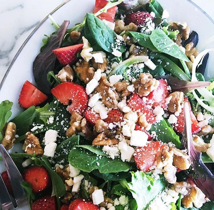 SIMPLE STRAWBERRY POPPYSEED SALAD