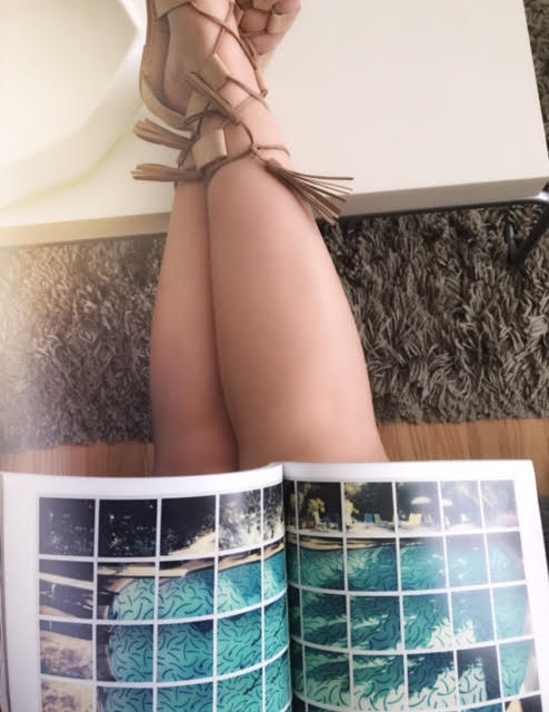 SUMMER VACATION DAYDREAMING WITH THE SMOOTHEST LEGS.