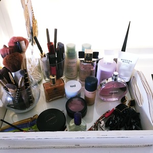 DREAM VANITY IN THE MAKING (DIY)