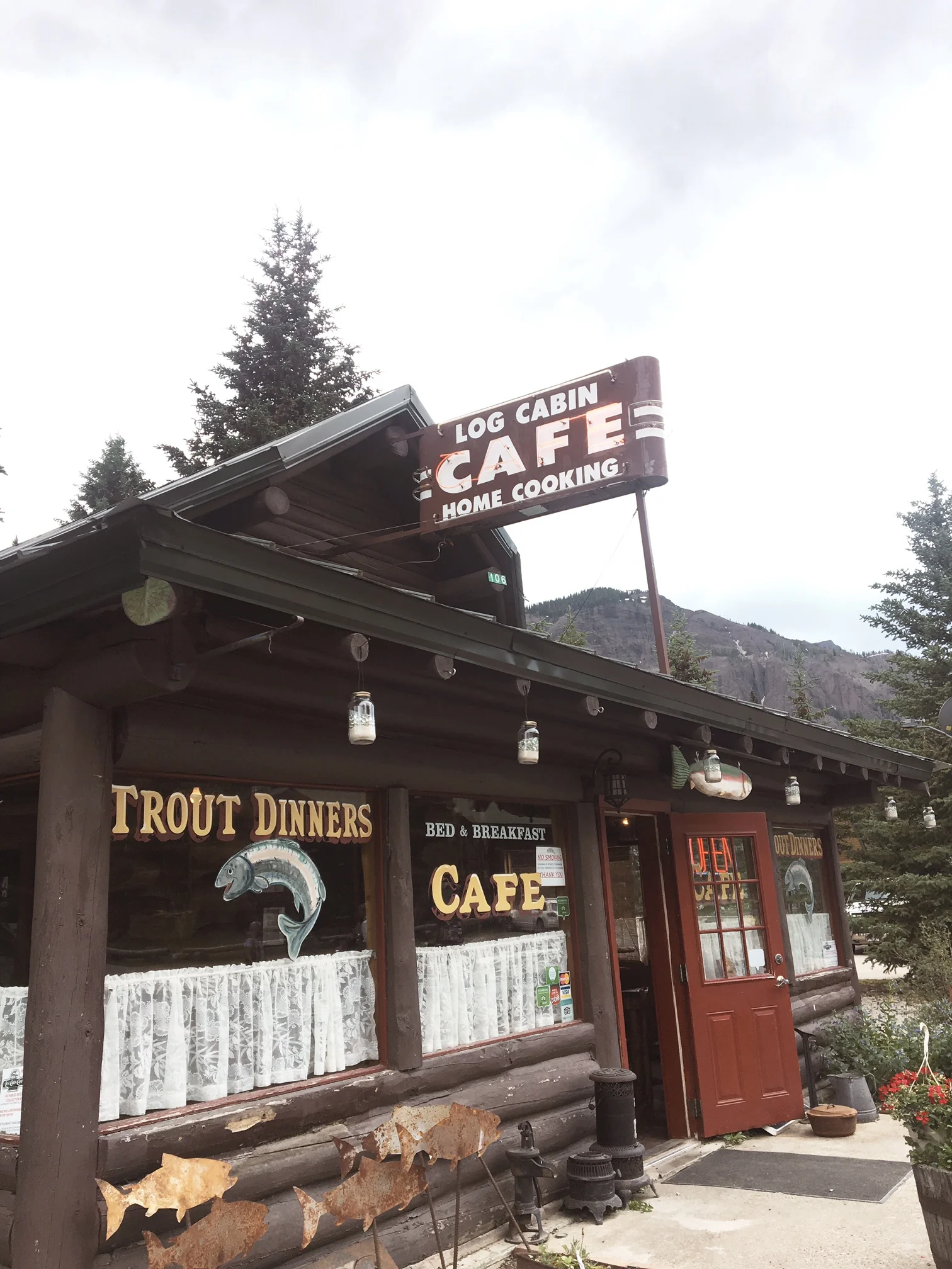 Beartooth Highway, Cooke City-Silver Gate &amp; Red Lodge Montana Travel Diary