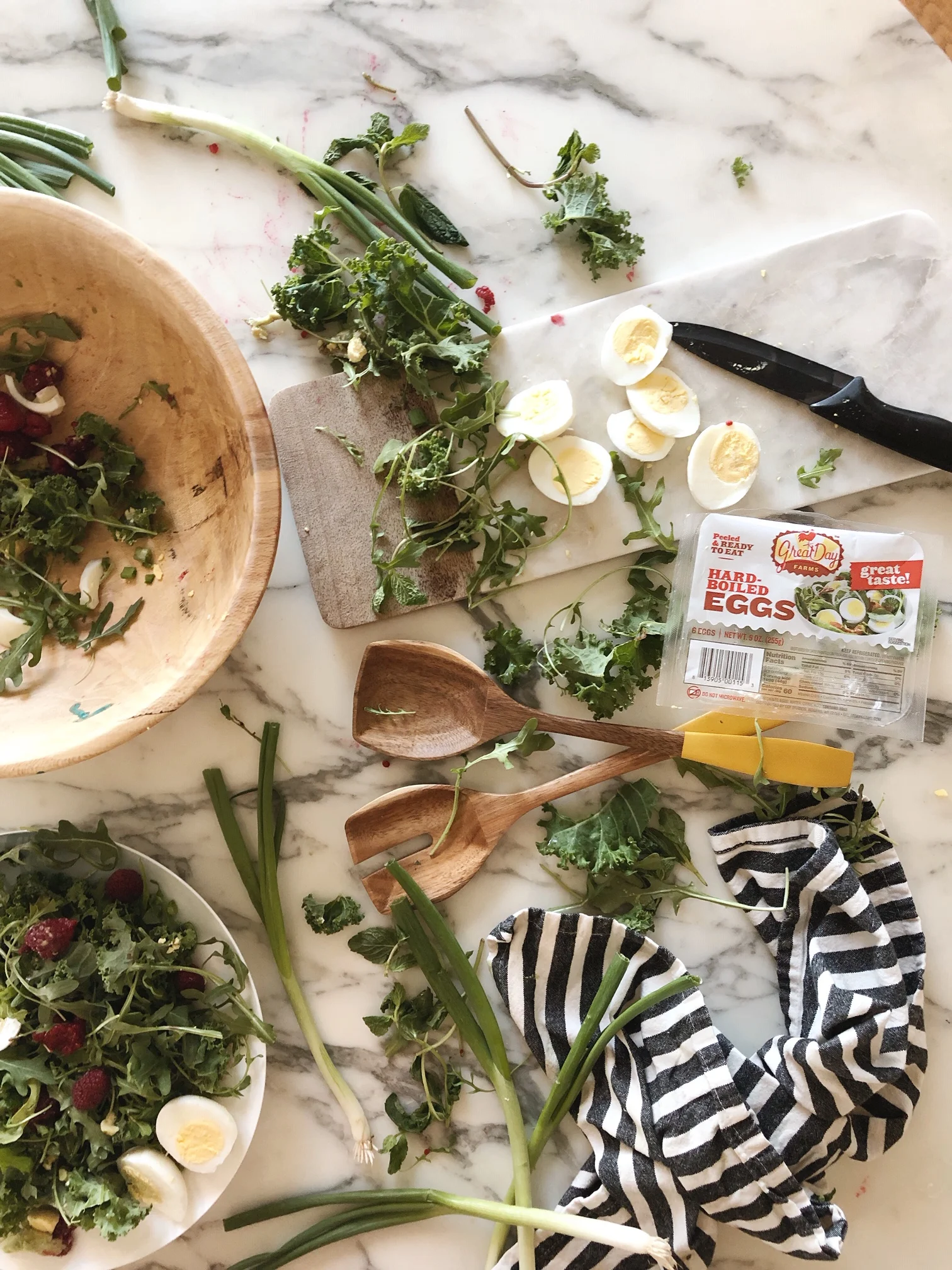 Whole30 Breakfast Salad With Bacon And Hard-Boiled Eggs