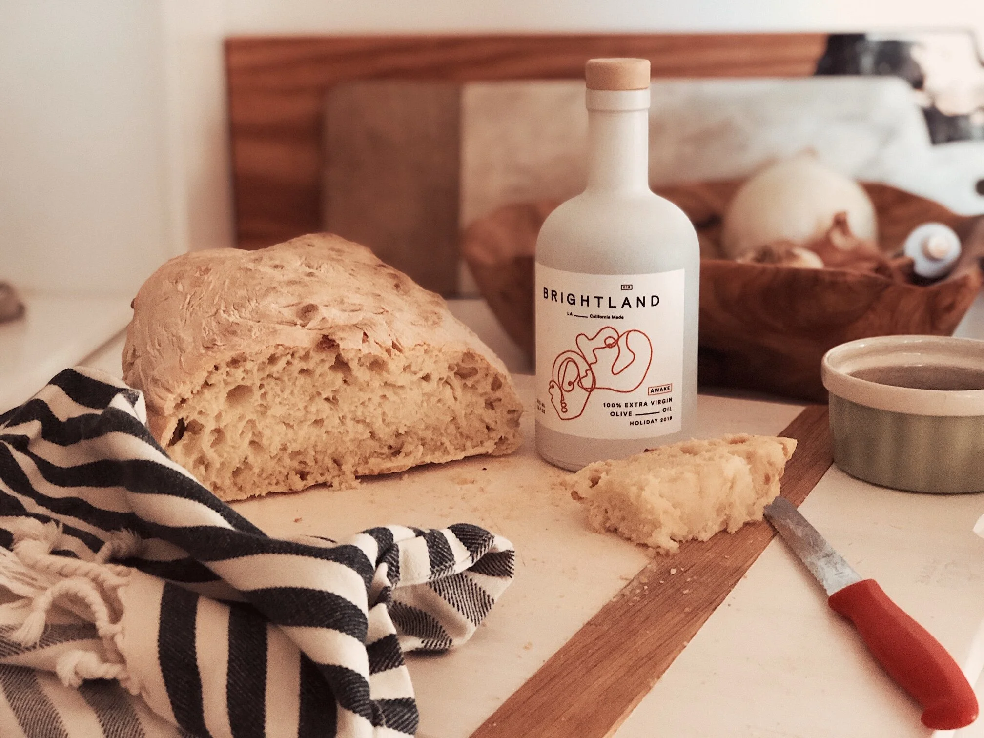 Easy Homemade Dutch Oven Bread Recipe