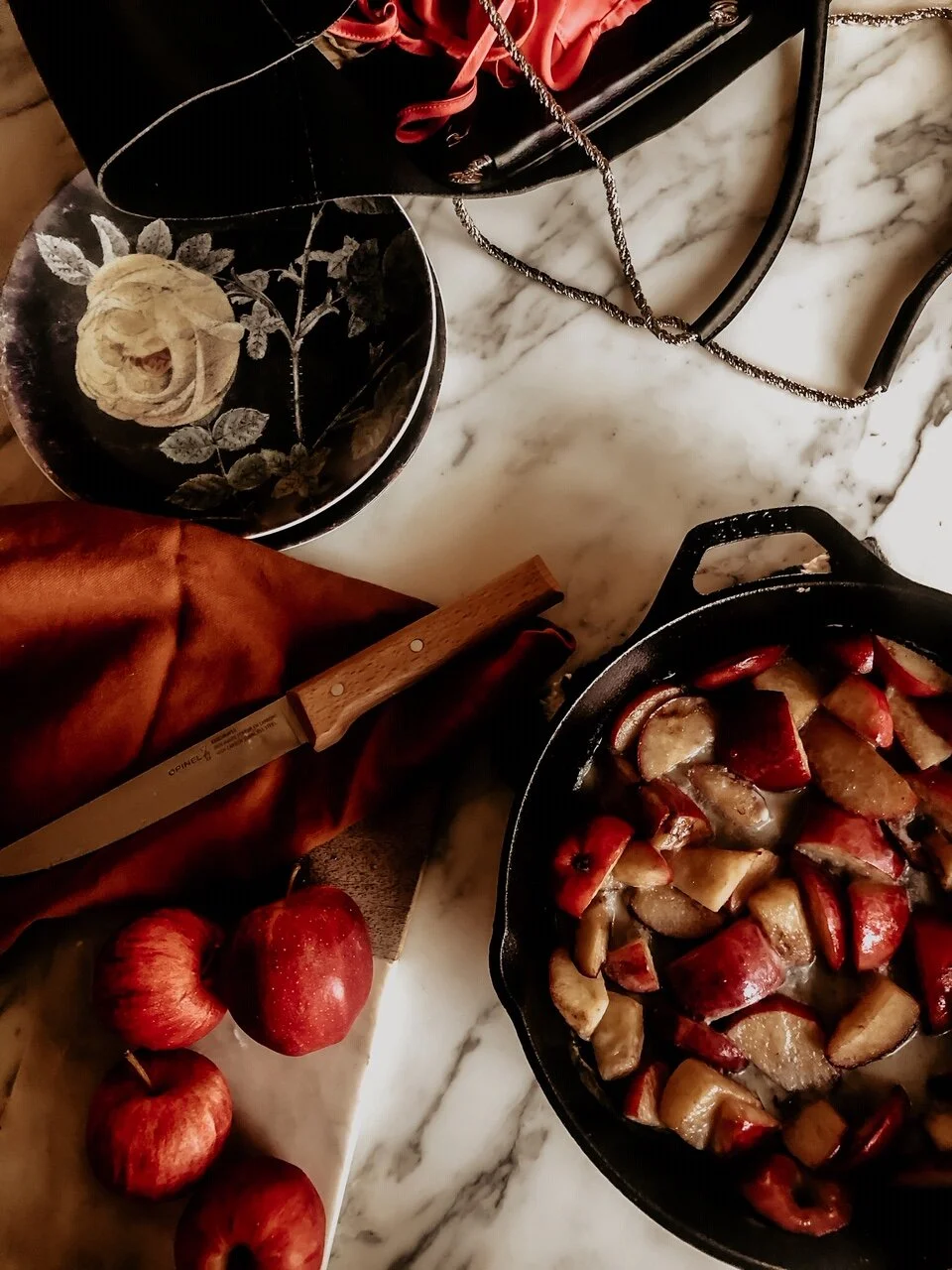 Sautéed Apples With Coconut Butter-Whole30 Dessert