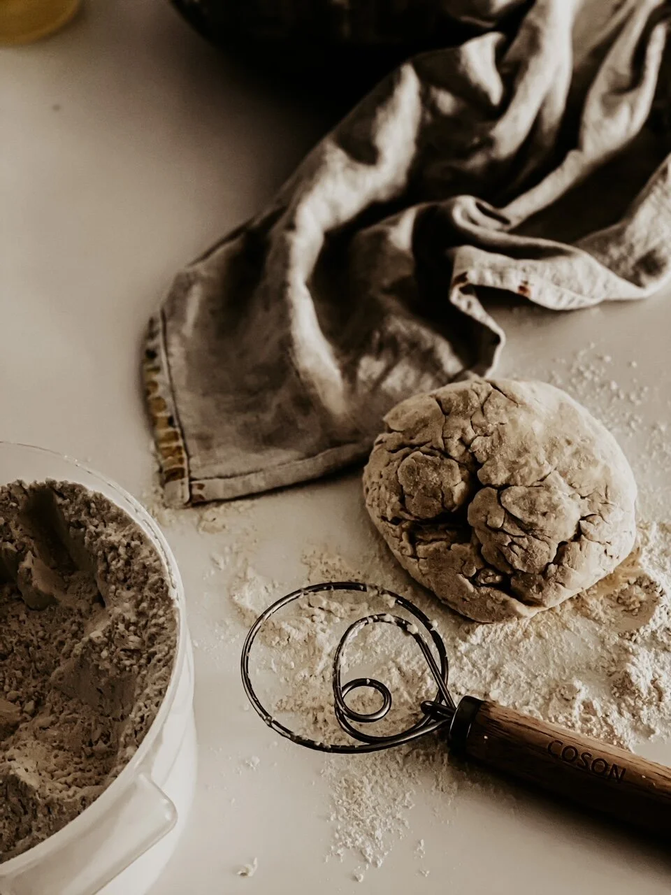 Flamiche aux Poireau// LEEK TART WITH GRUYERE AND ONIONS