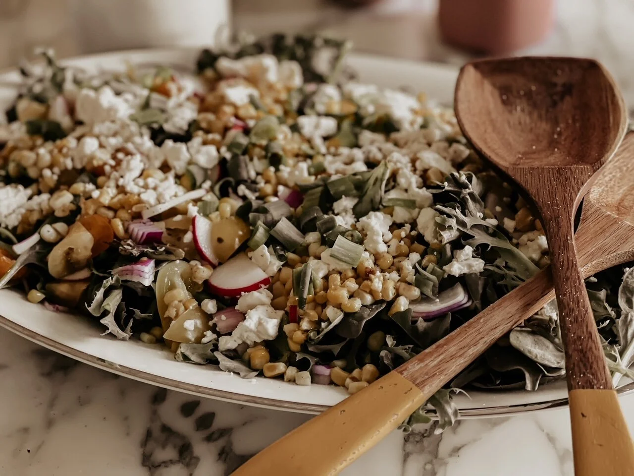 SUMMER SALAD WITH FRESH CORN