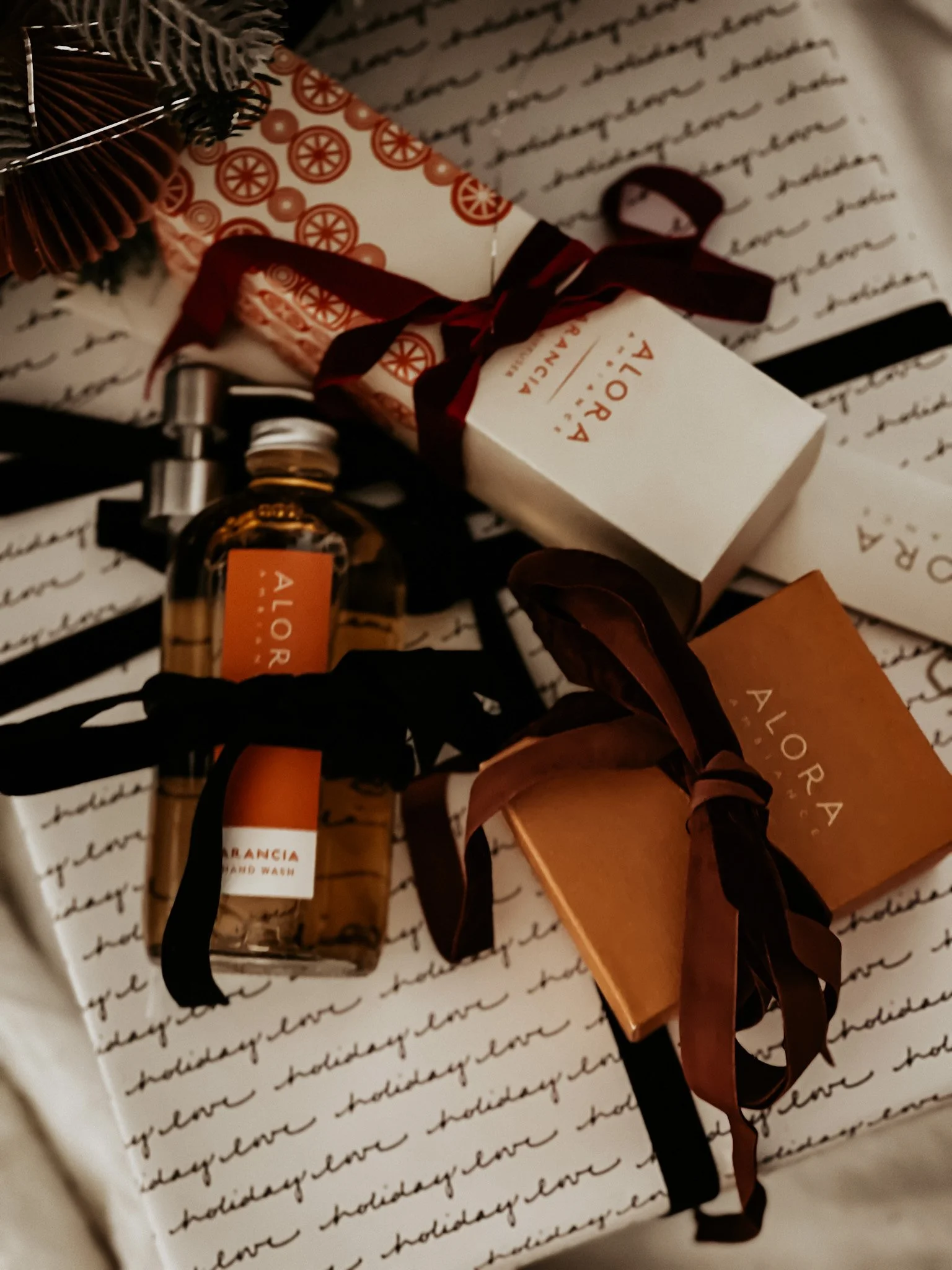 Alora Ambiance Holiday Giveaway 