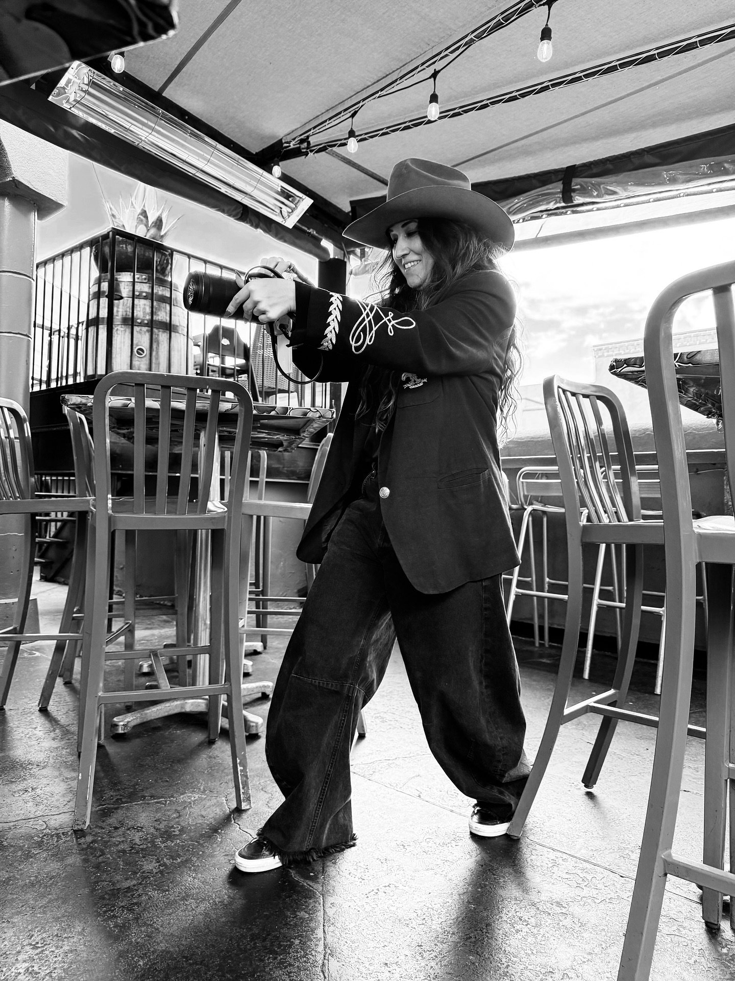 Caught in the act&mdash;again. 📷 

Yesterday&rsquo;s shoot at @coyotecafeandcantina was a dream: vibrant delicious food, joyful company, and just enough light before the rain rolled in. Photo 3 (and the video!) by the wonderful @steph_and_repeat , a