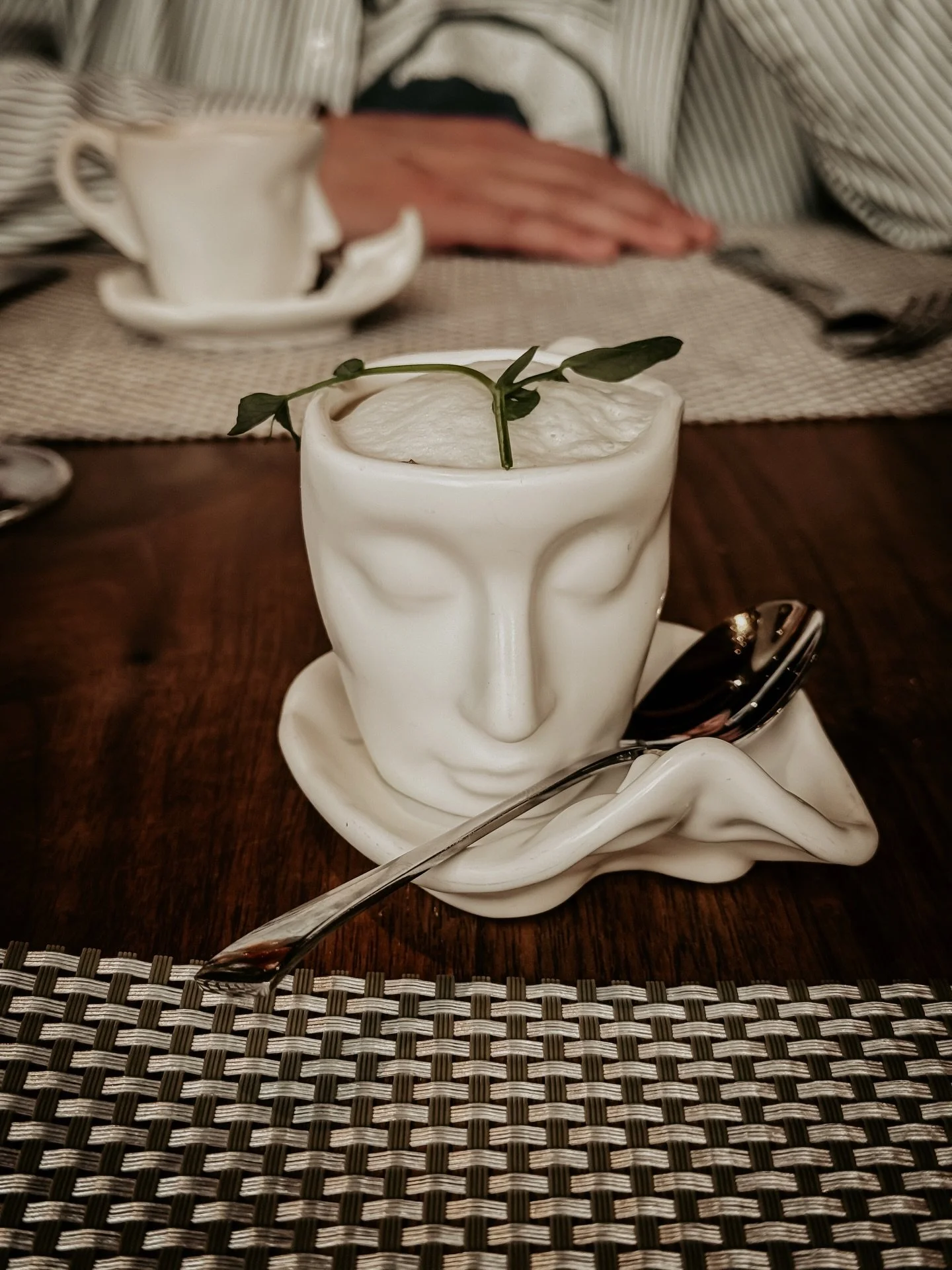 The last few days have been wonderfully delicious as I wrap up my birthday celebrations.

Lunch at the @rosewoodinnoftheanasazi reminded me why I love lingering at a table.

Jam&oacute;n Serrano with fresh figs, pistachio dust, ciliegine mozzarella, 