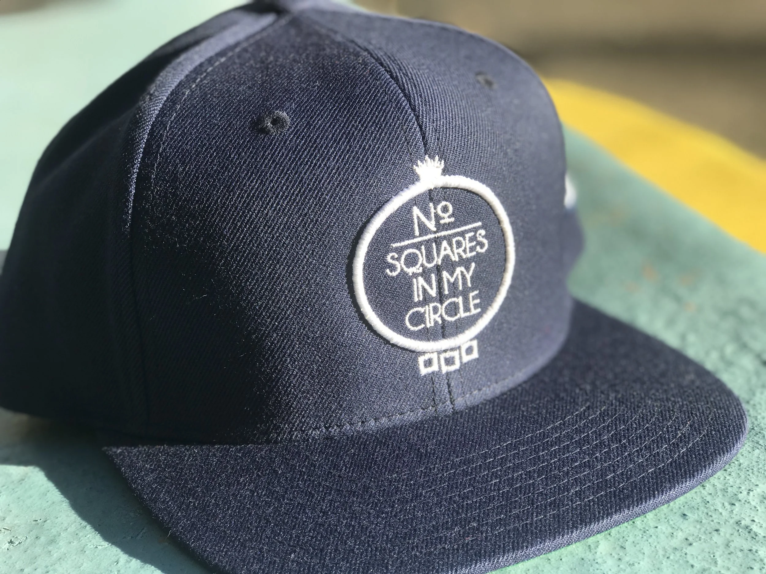 No Squares In My Circle© Navy/White