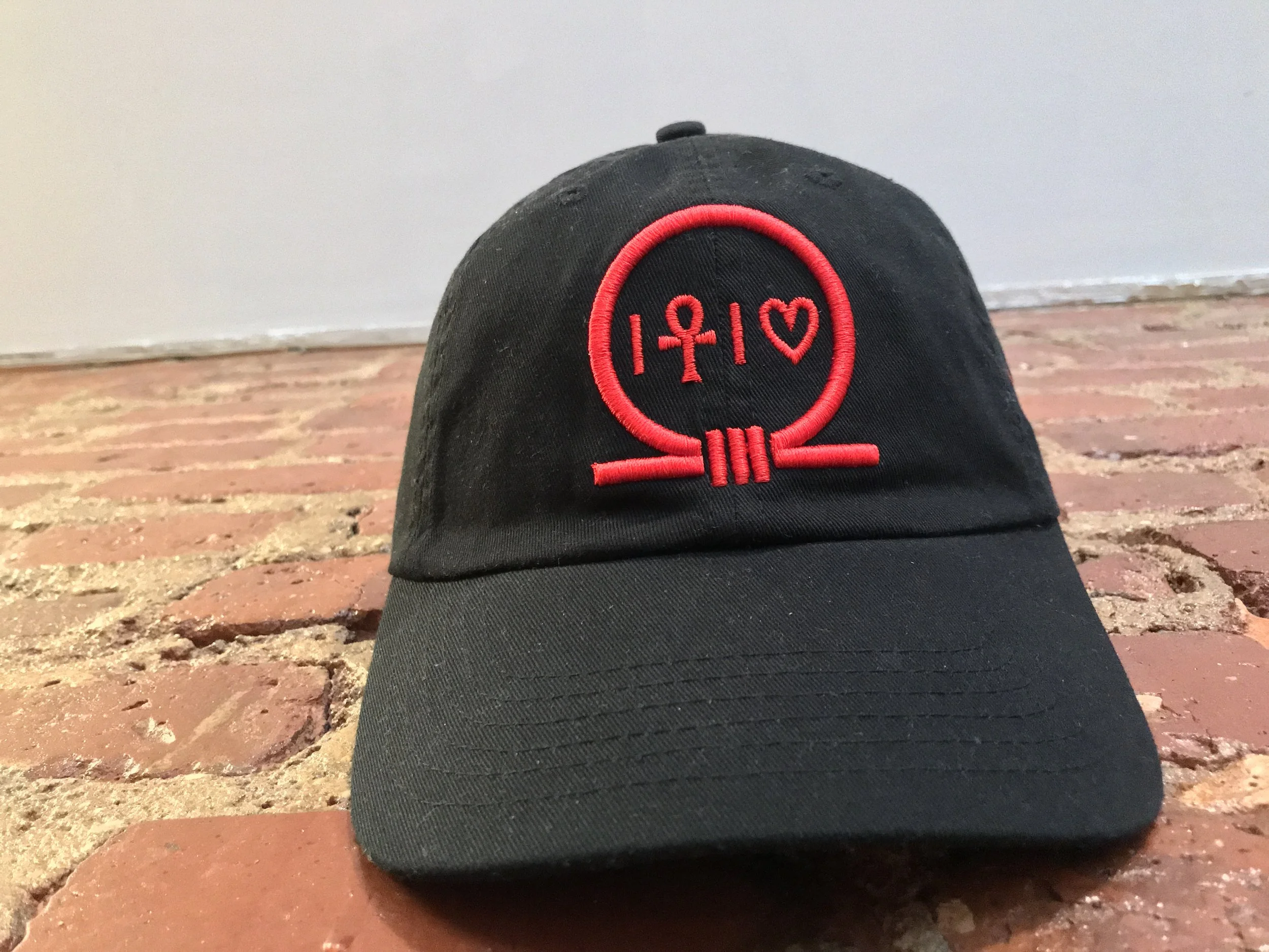 One Life One Love© Black/Red Dadcaps 