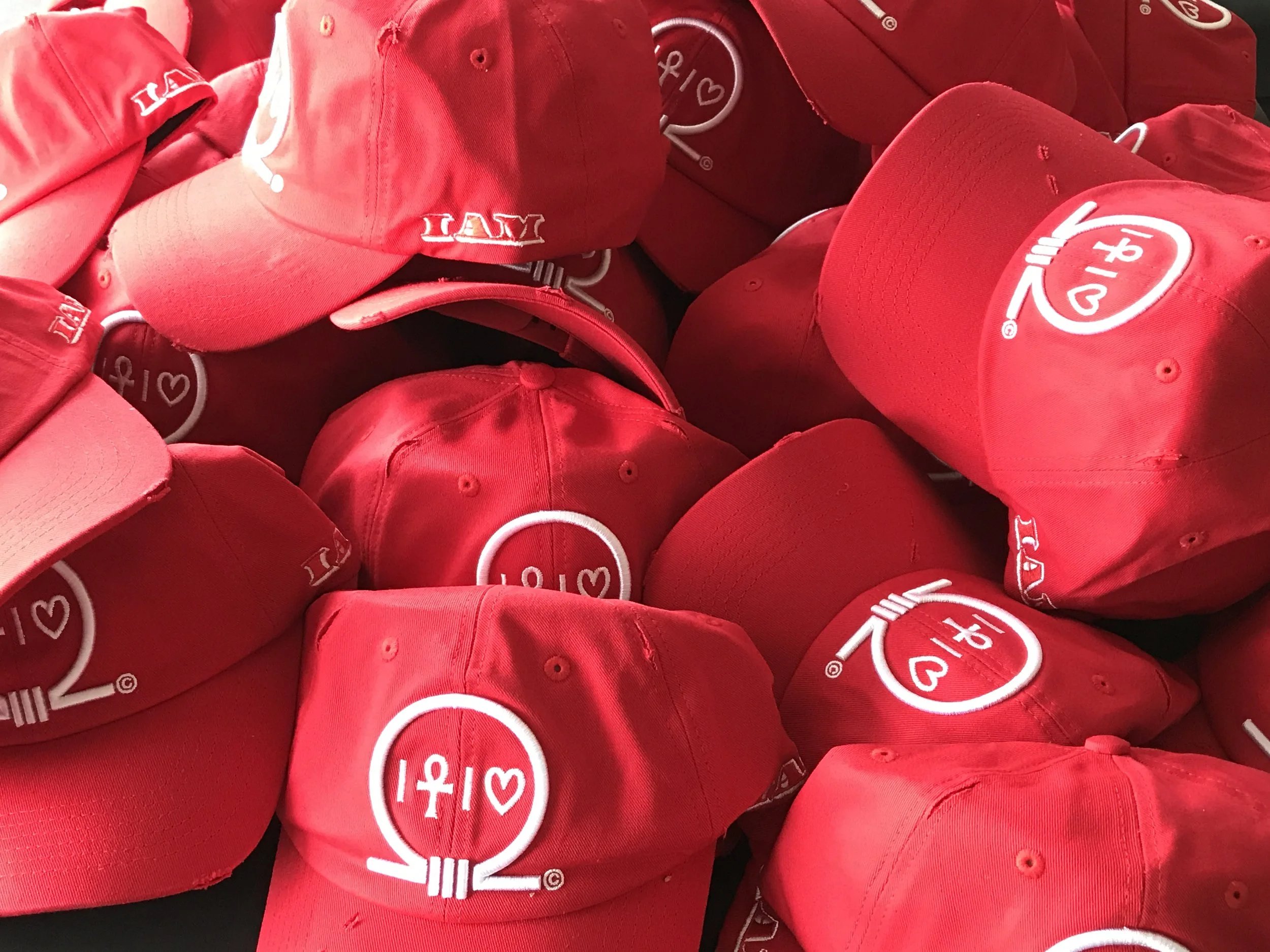 OLOL™ Red Distressed Dadcap w/ White