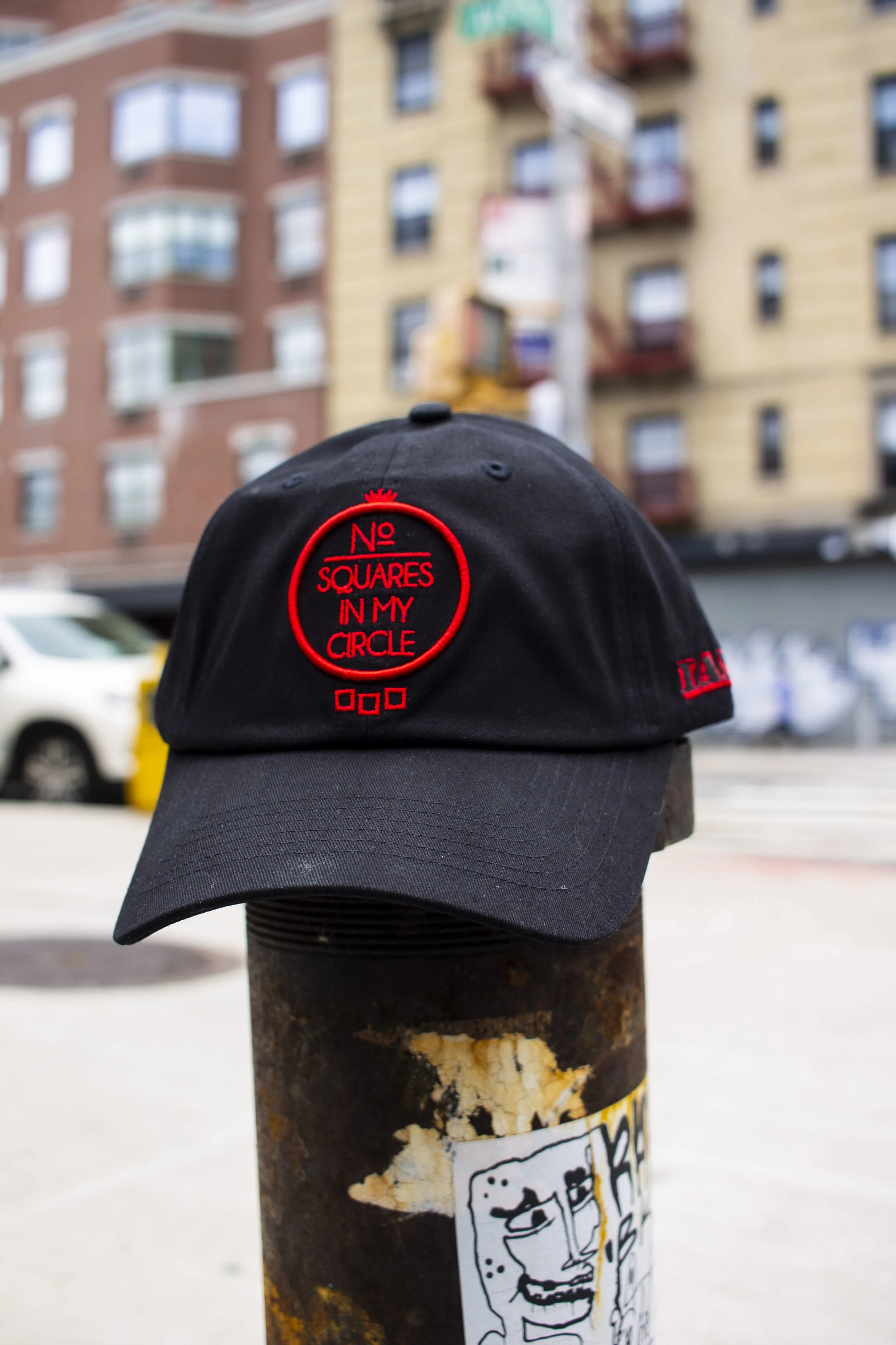 No Squares In My Circle© Dadcaps