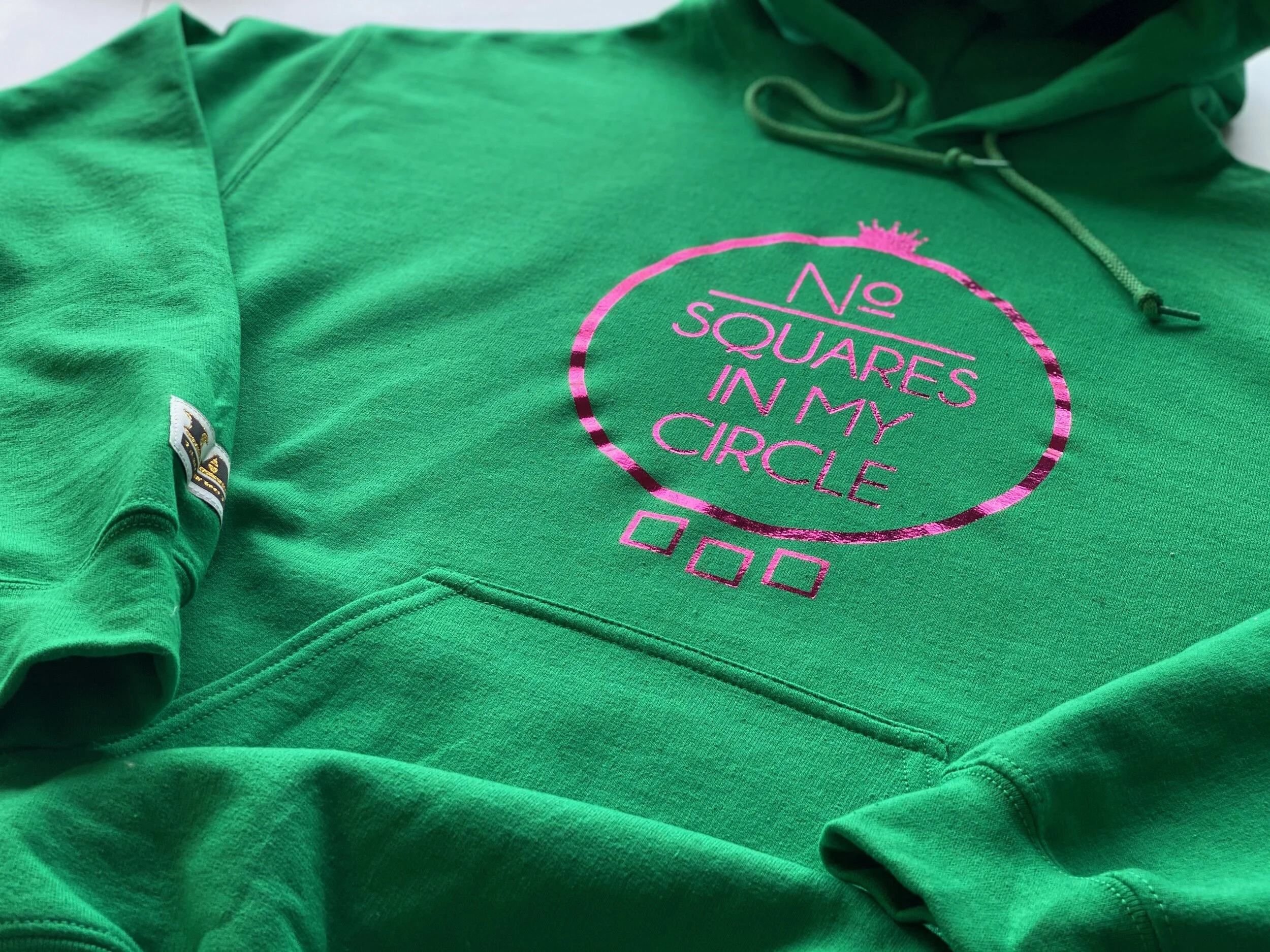 No Squares In My Circle© Green w/ Pink