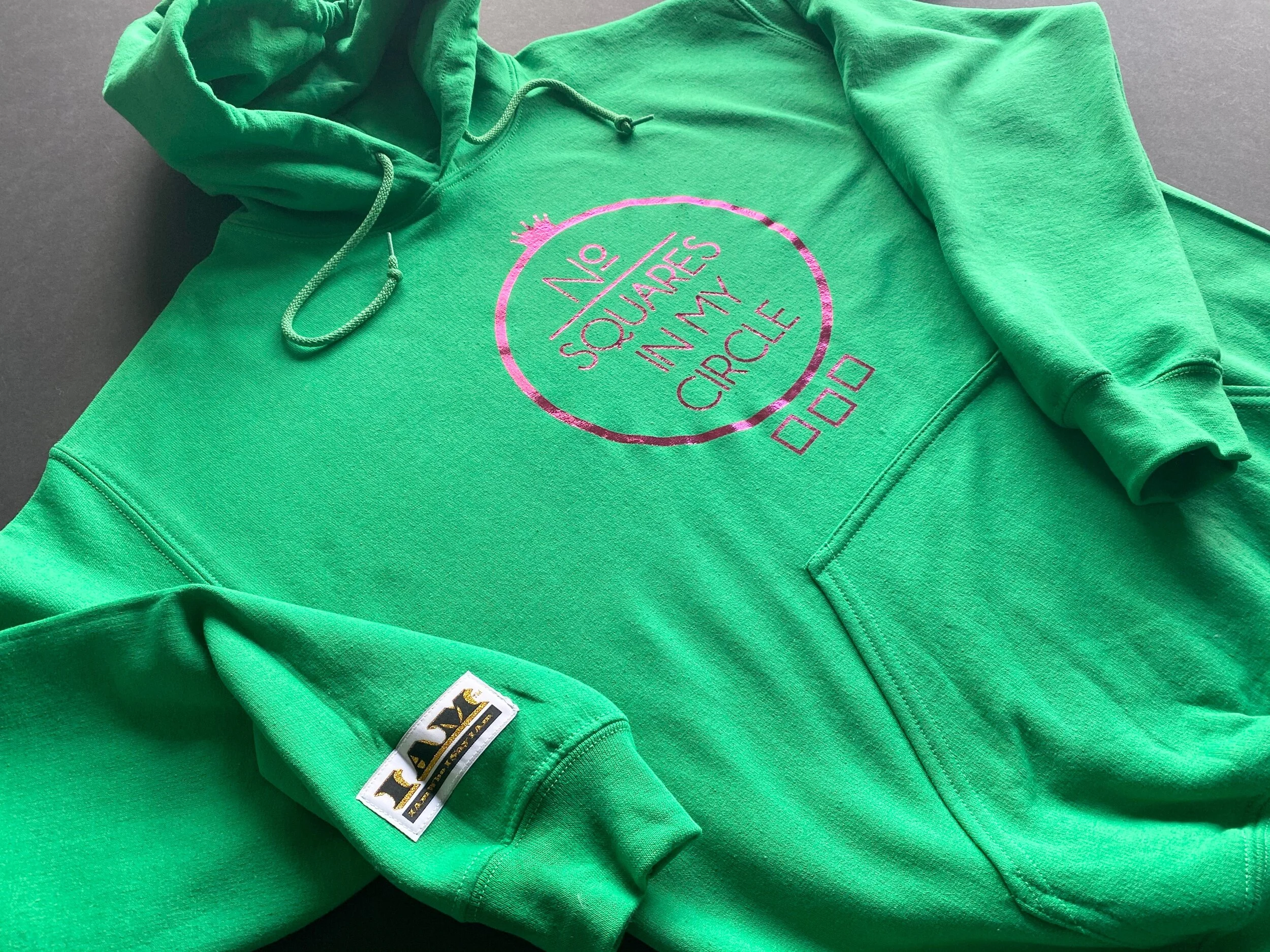 No Squares In My Circle© Green w/ Pink